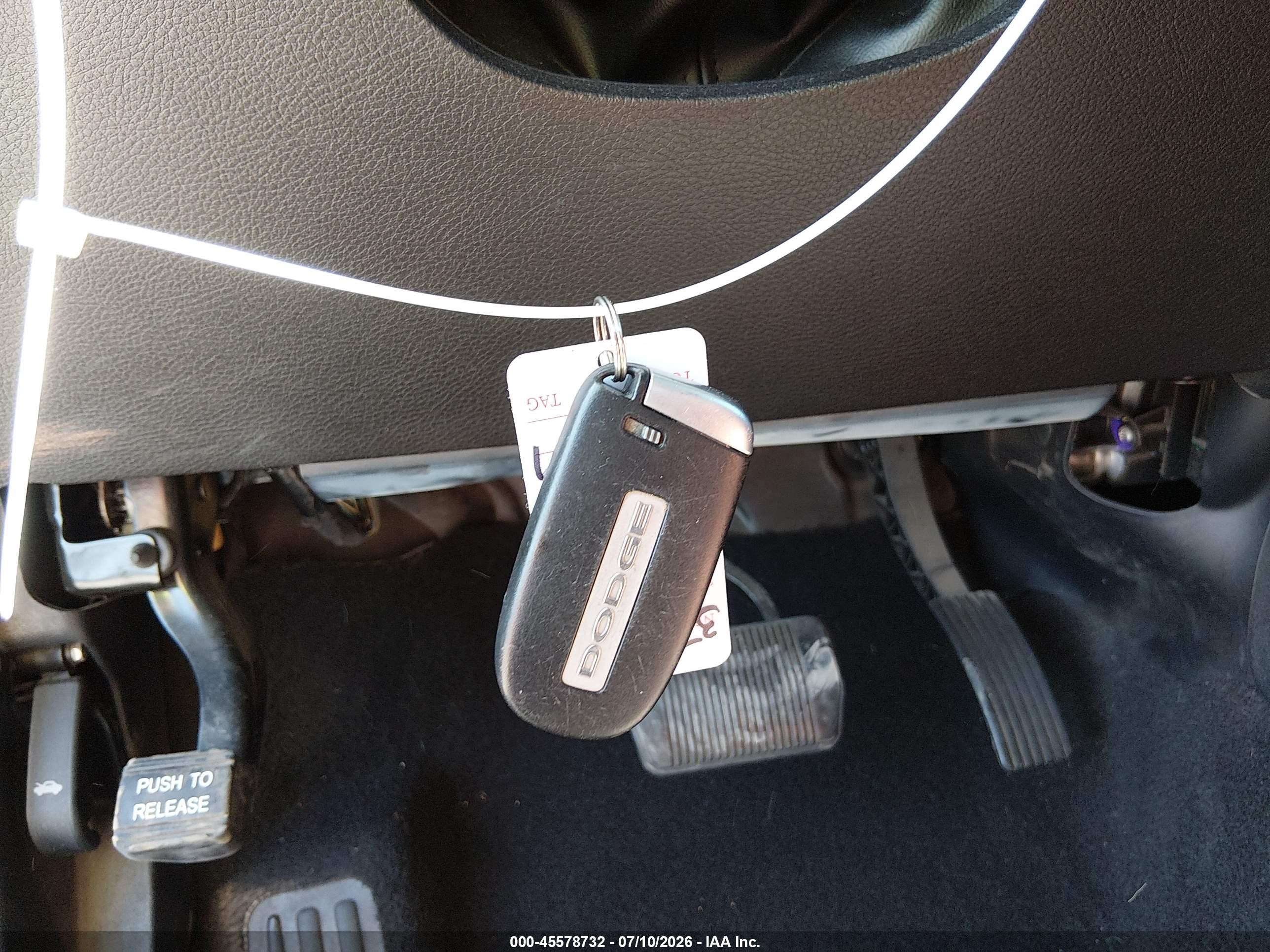 2013 Dodge Journey American Value Pkg Серебряный vin: 3C4PDCAB1DT734739