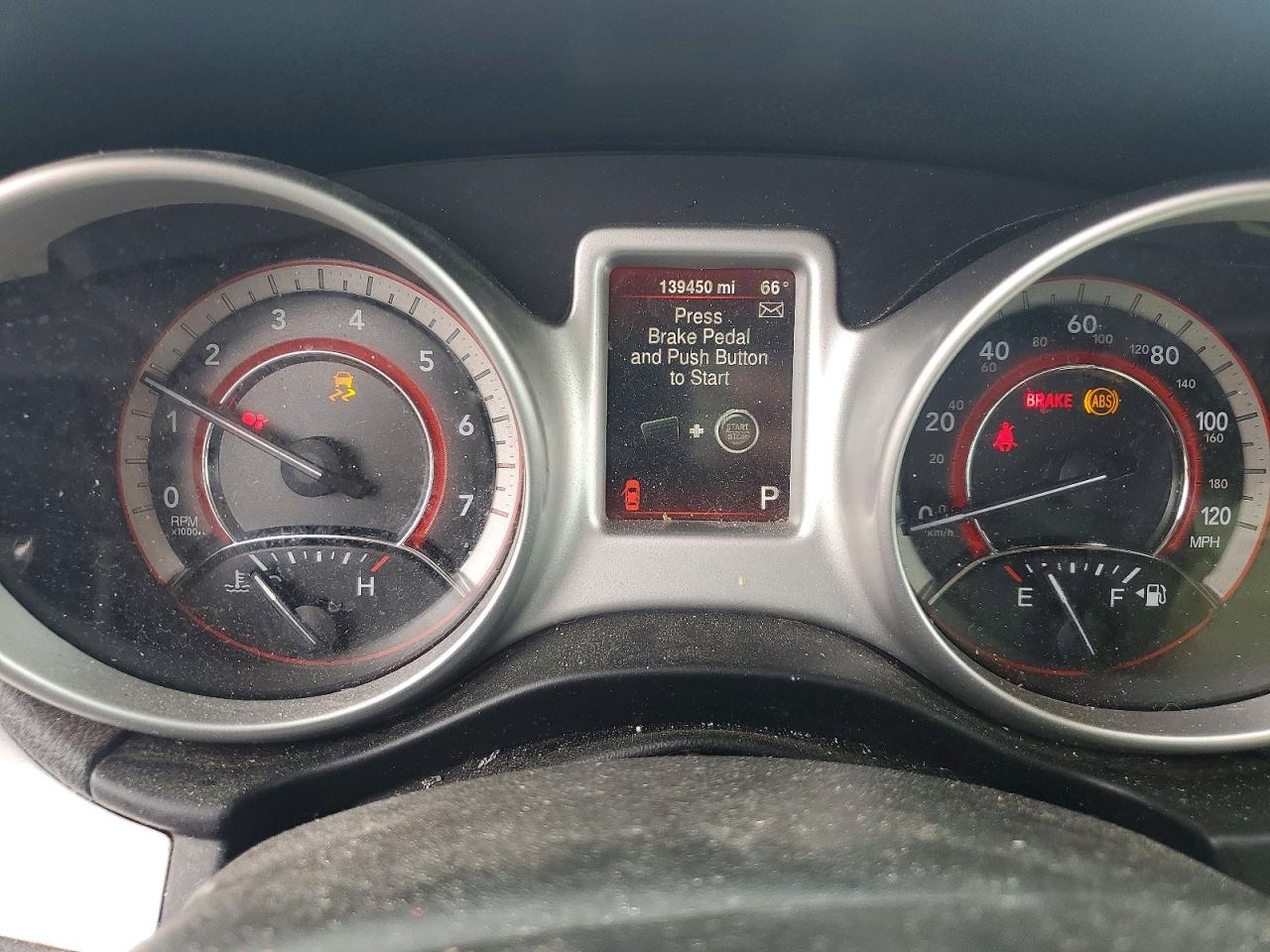 2014 Dodge Journey Se Silver vin: 3C4PDCAB1ET256615