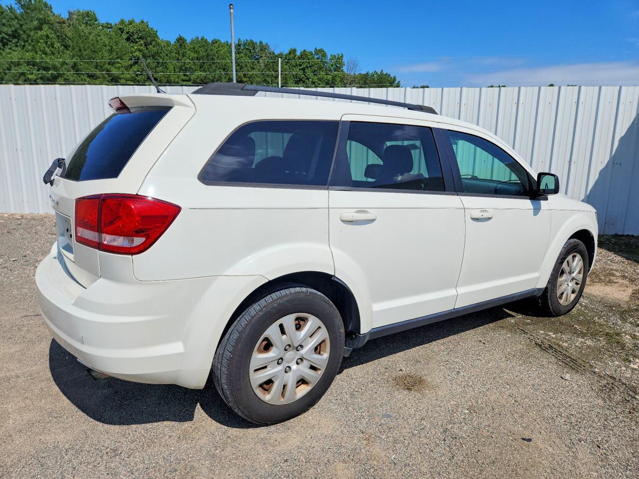 2015 Dodge Journey Se White vin: 3C4PDCAB1FT614393