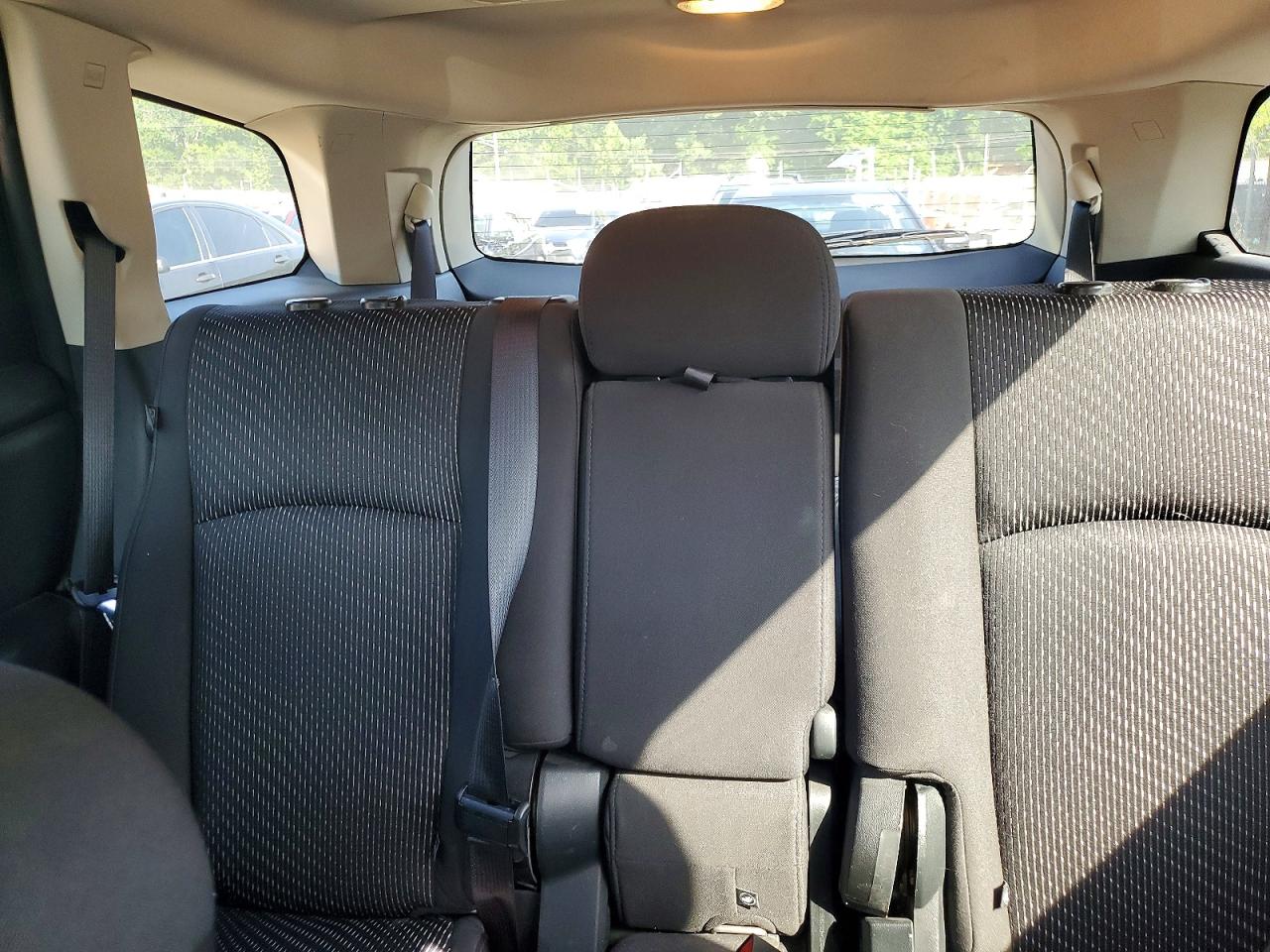 2016 Dodge Journey Se Silver vin: 3C4PDCAB1GT222788