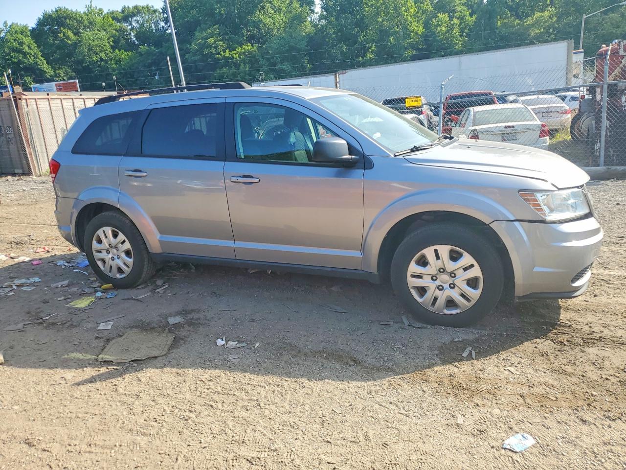 2016 Dodge Journey Se Silver vin: 3C4PDCAB1GT222788