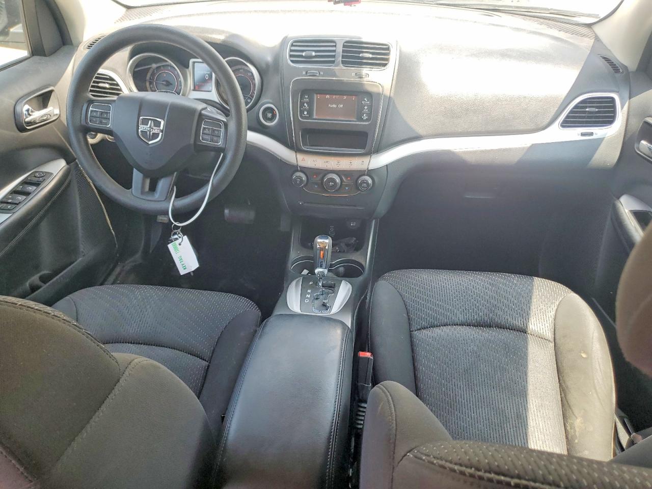 2017 Dodge Journey Se White vin: 3C4PDCAB1HT599414