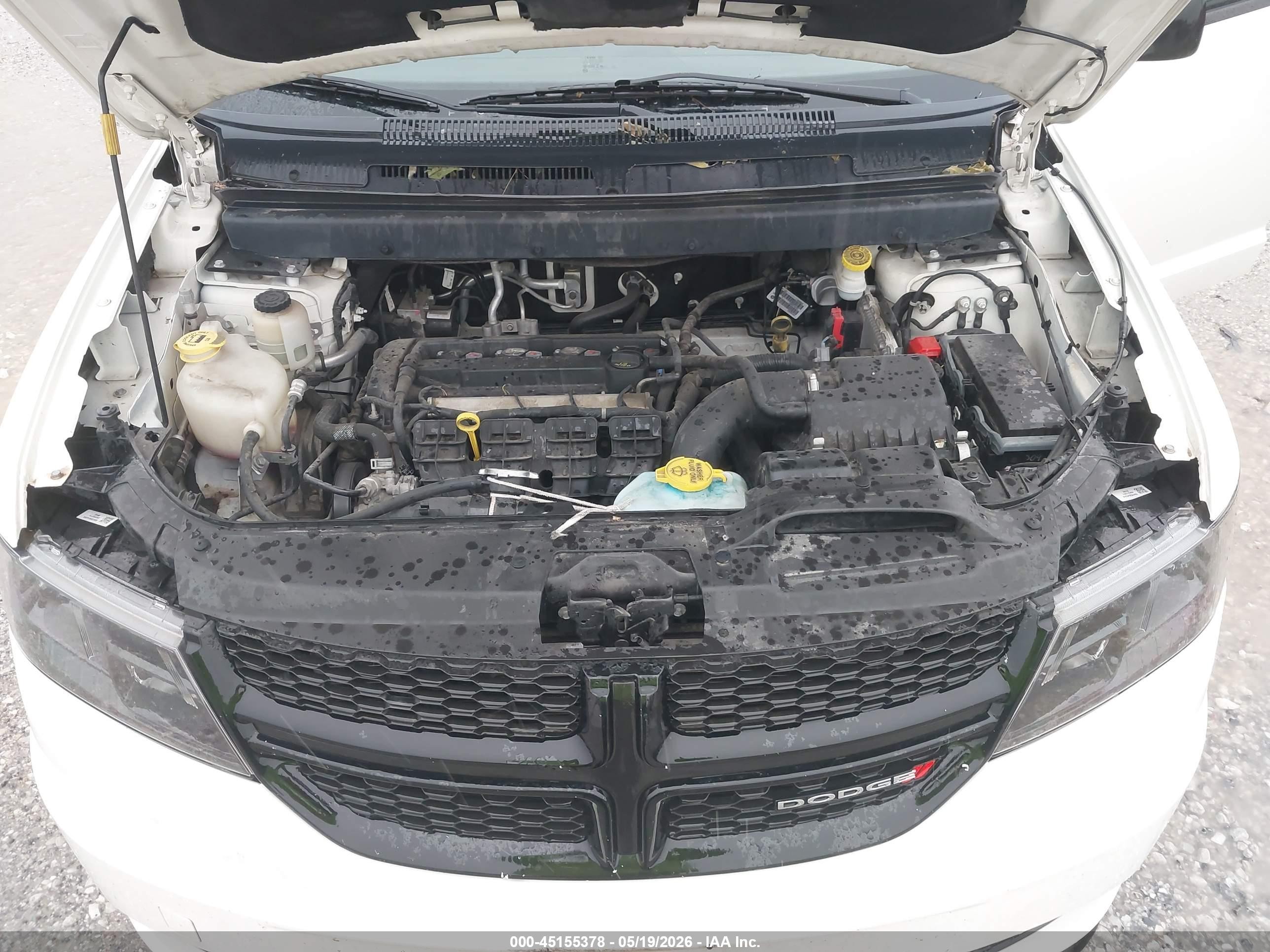 2018 Dodge Journey Se White vin: 3C4PDCAB1JT216660