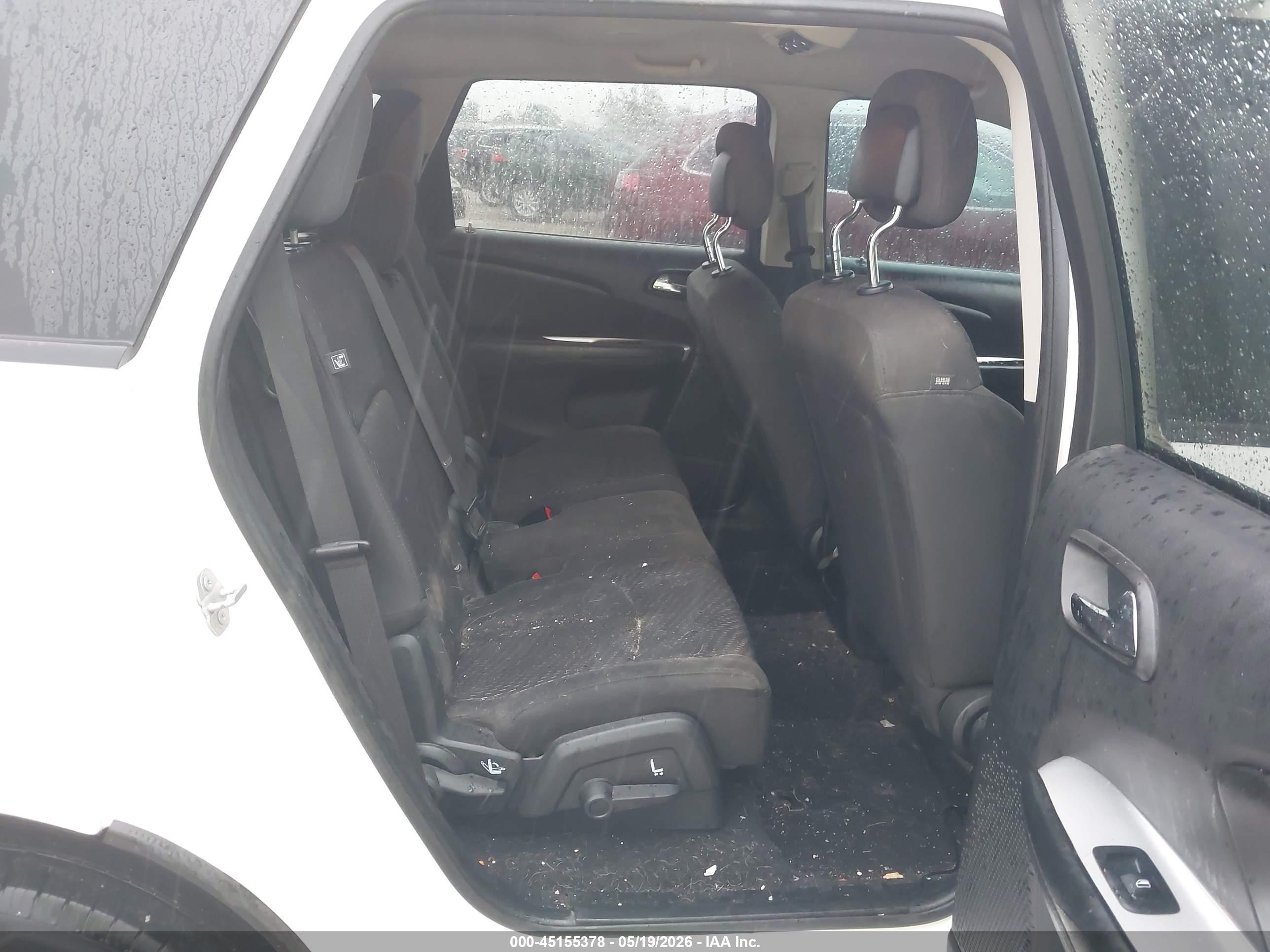 2018 Dodge Journey Se White vin: 3C4PDCAB1JT216660