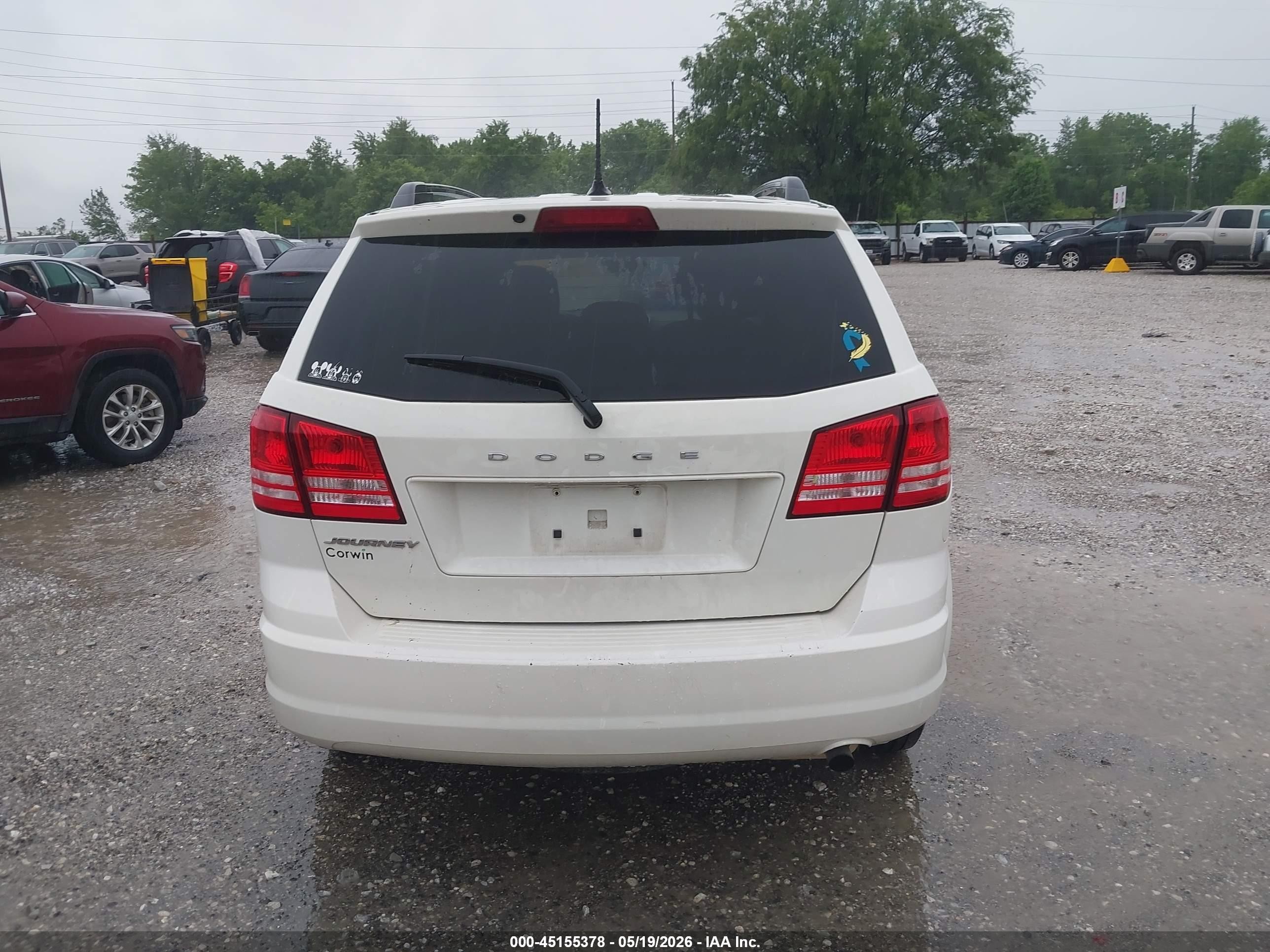 2018 Dodge Journey Se White vin: 3C4PDCAB1JT216660