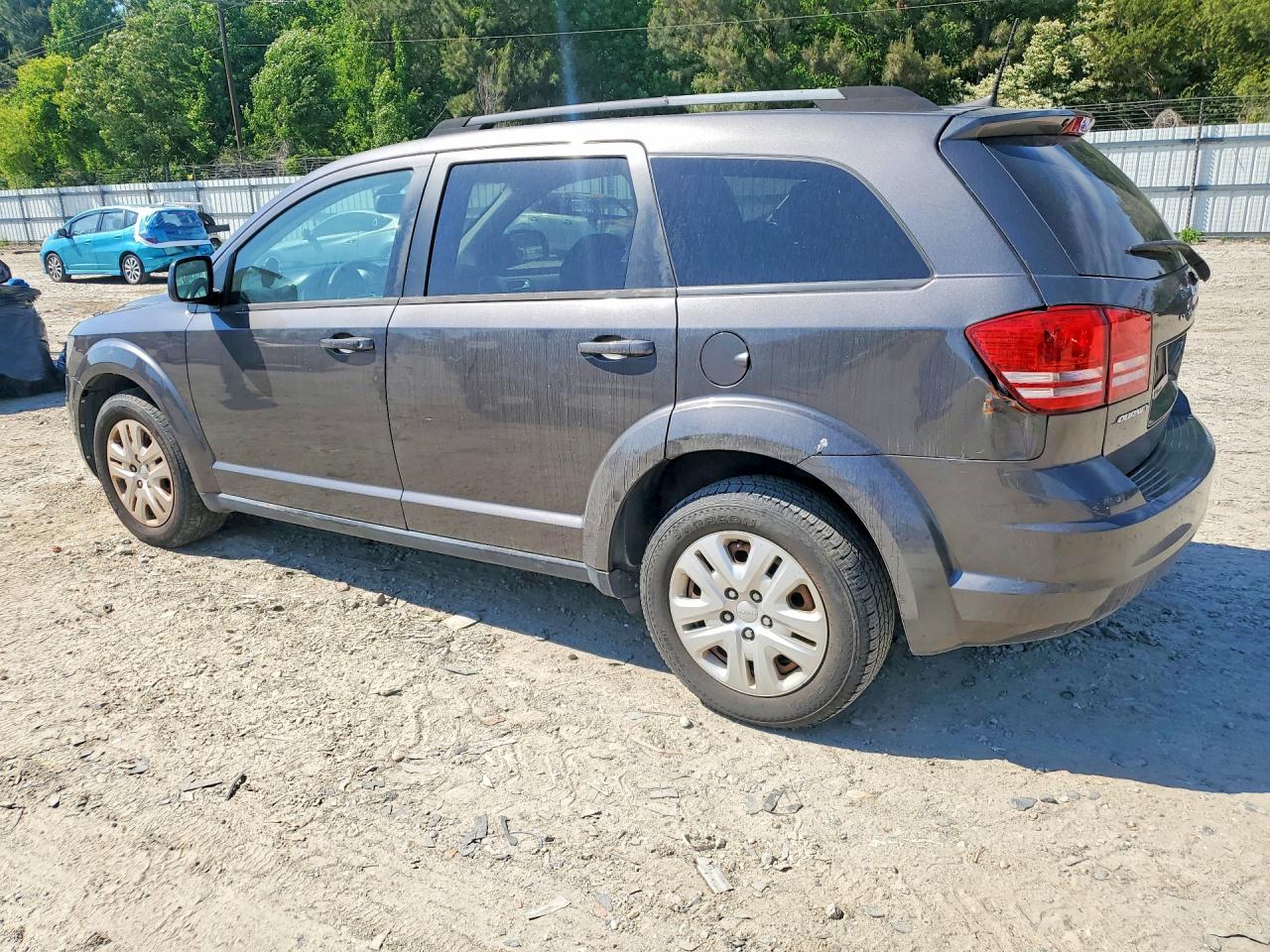 2018 Dodge Journey Se Gray vin: 3C4PDCAB1JT428569