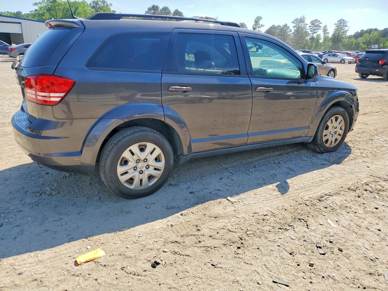 2018 Dodge Journey Se Gray vin: 3C4PDCAB1JT428569