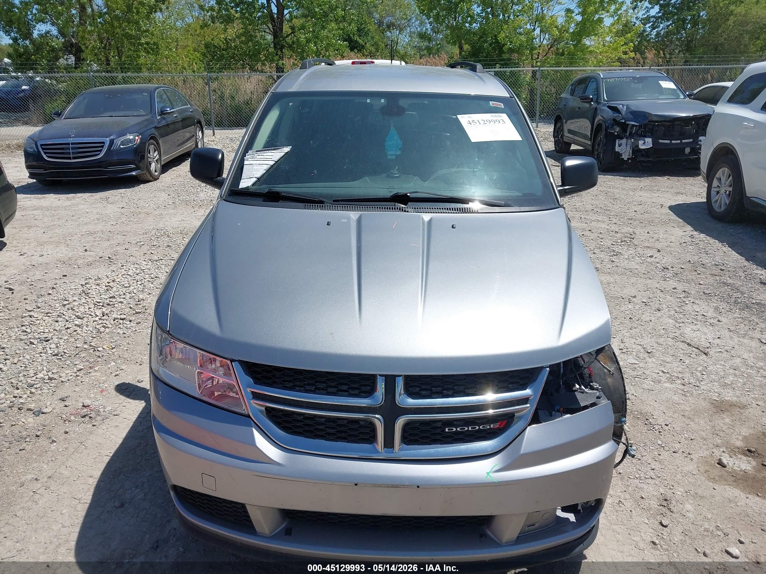 2020 Dodge Journey Se Value Silver vin: 3C4PDCAB1LT207332