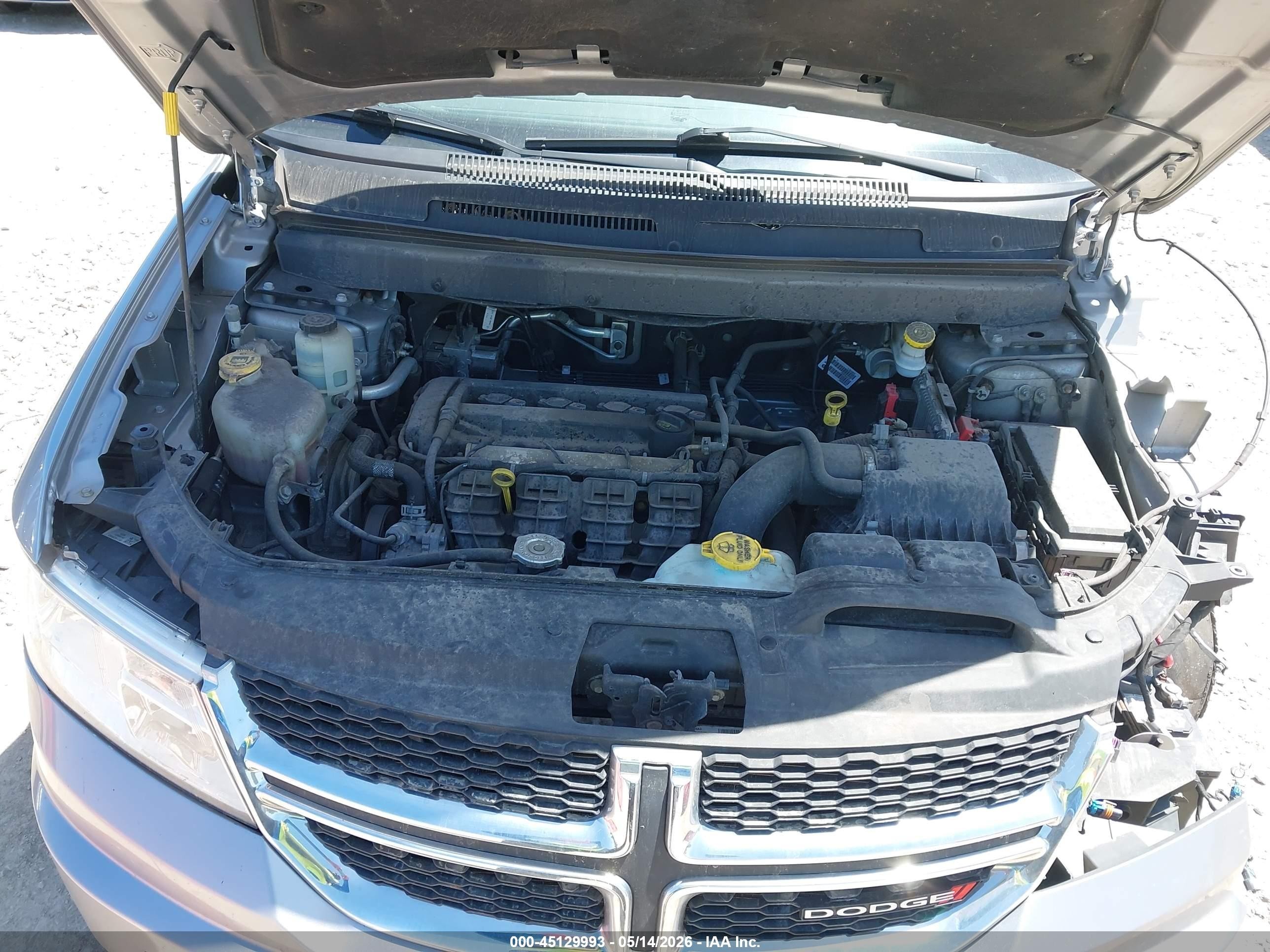 2020 Dodge Journey Se Value Silver vin: 3C4PDCAB1LT207332