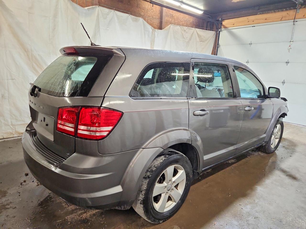 2013 Dodge Journey Se Gray vin: 3C4PDCAB2DT529883