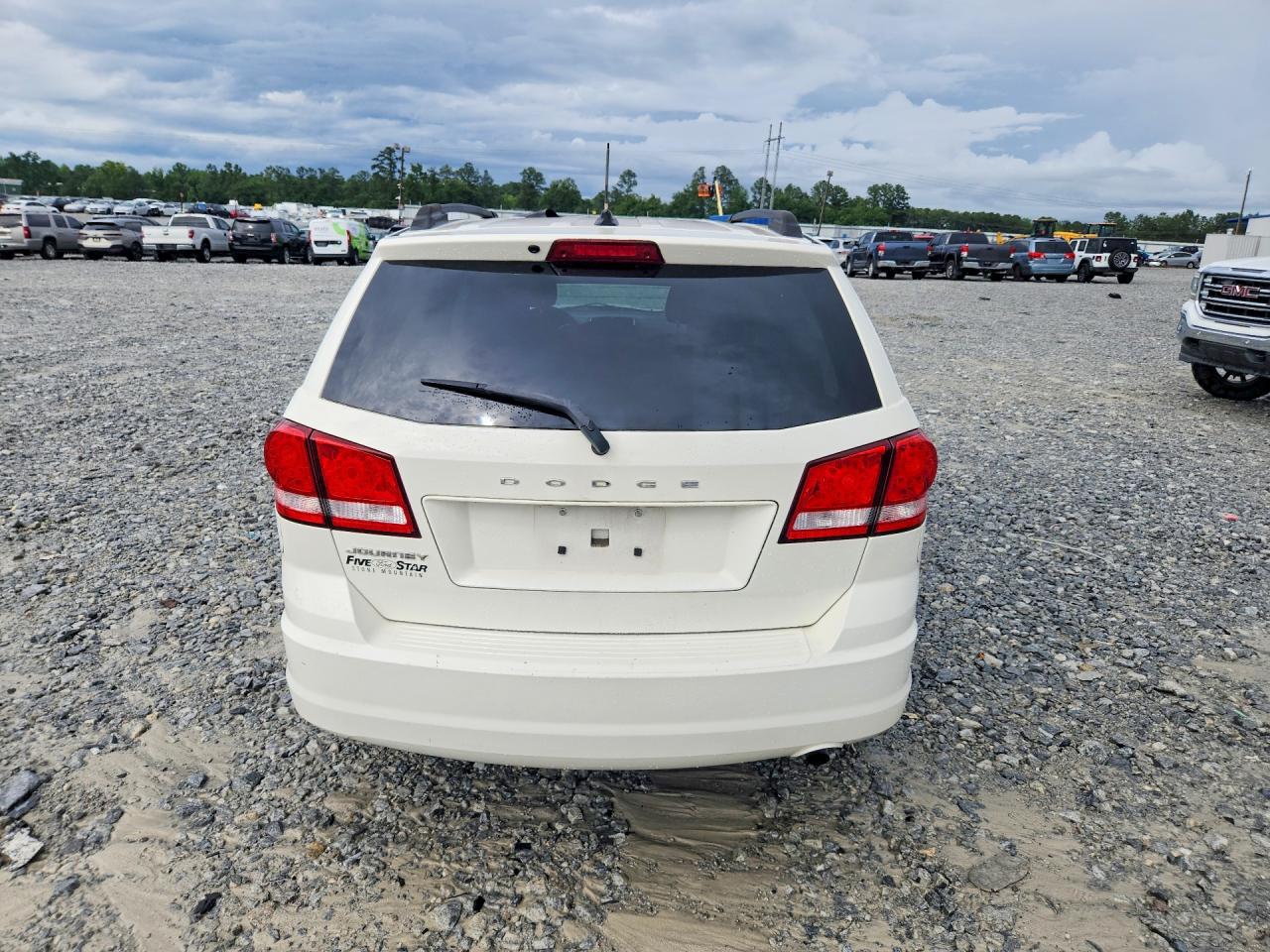 2013 Dodge Journey Se White vin: 3C4PDCAB2DT610379