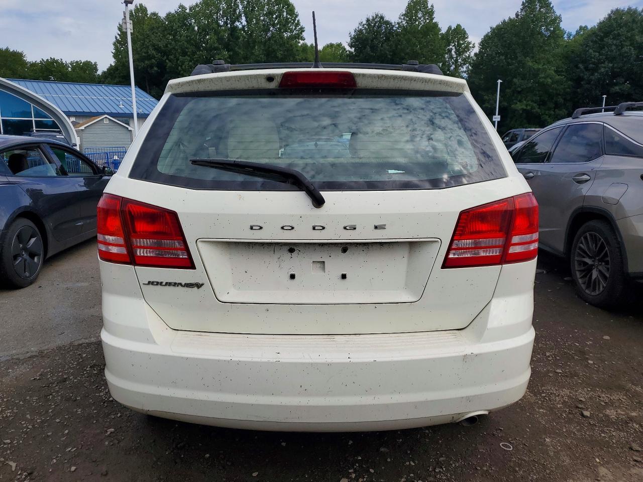 2015 Dodge Journey Se Белый vin: 3C4PDCAB2FT587365