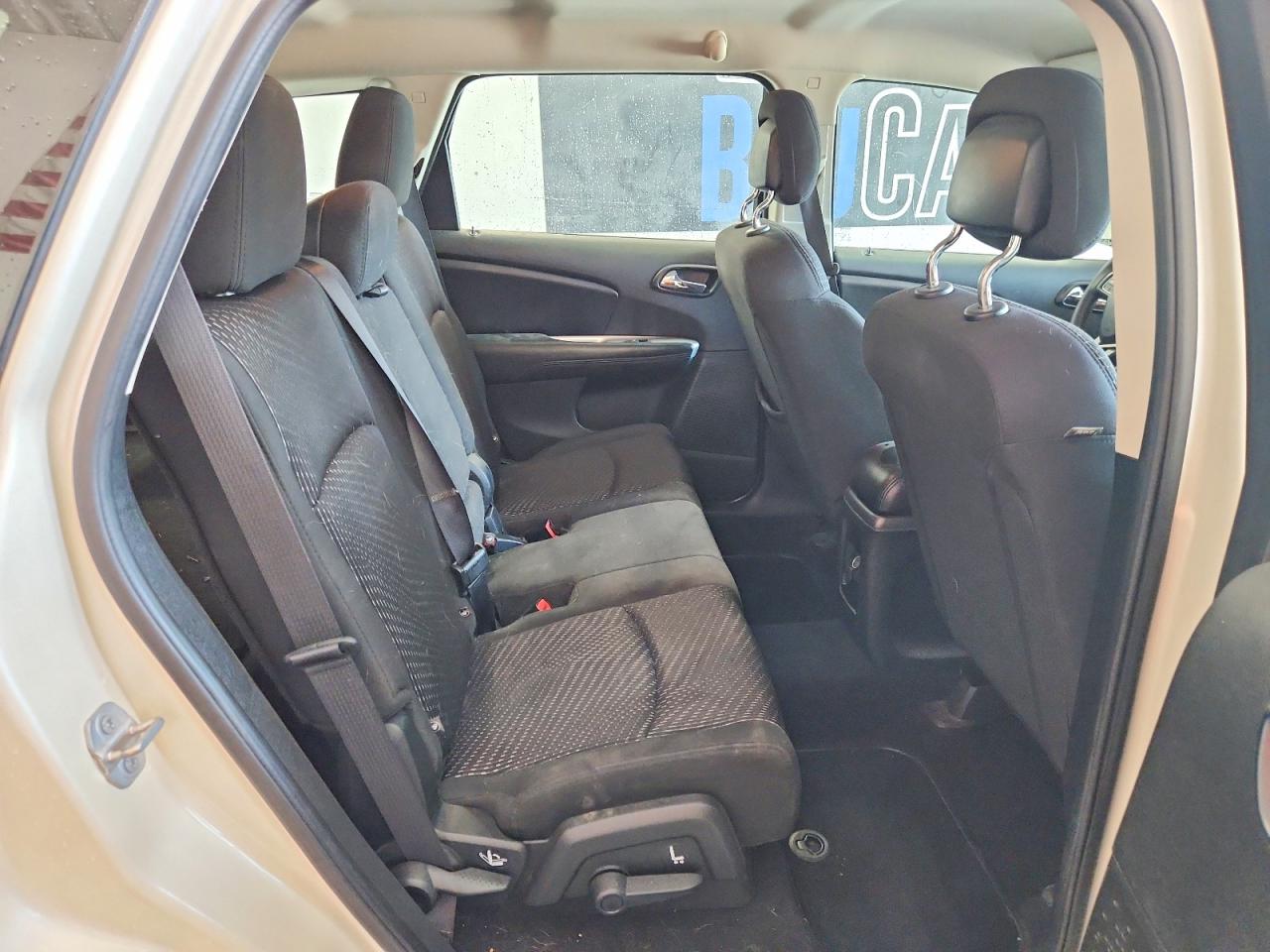 2015 Dodge Journey Se White vin: 3C4PDCAB2FT599600