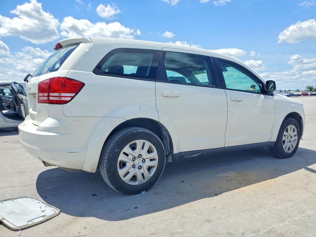 2015 Dodge Journey Se White vin: 3C4PDCAB2FT753111