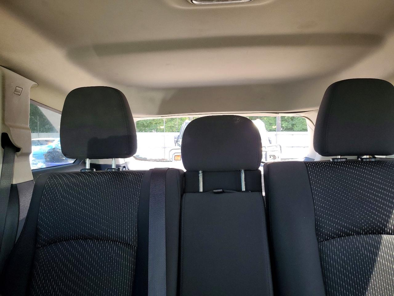 2017 Dodge Journey Se White vin: 3C4PDCAB2HT637121