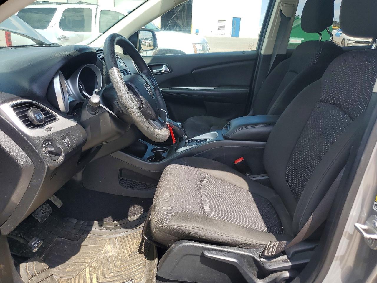 2020 Dodge Journey Se Silver vin: 3C4PDCAB2LT277891