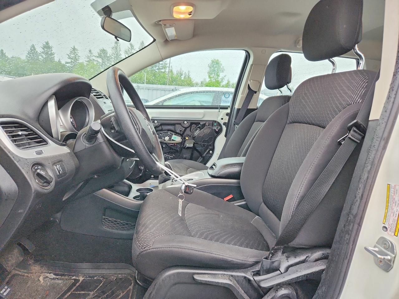 2014 Dodge Journey Se White vin: 3C4PDCAB3ET104562