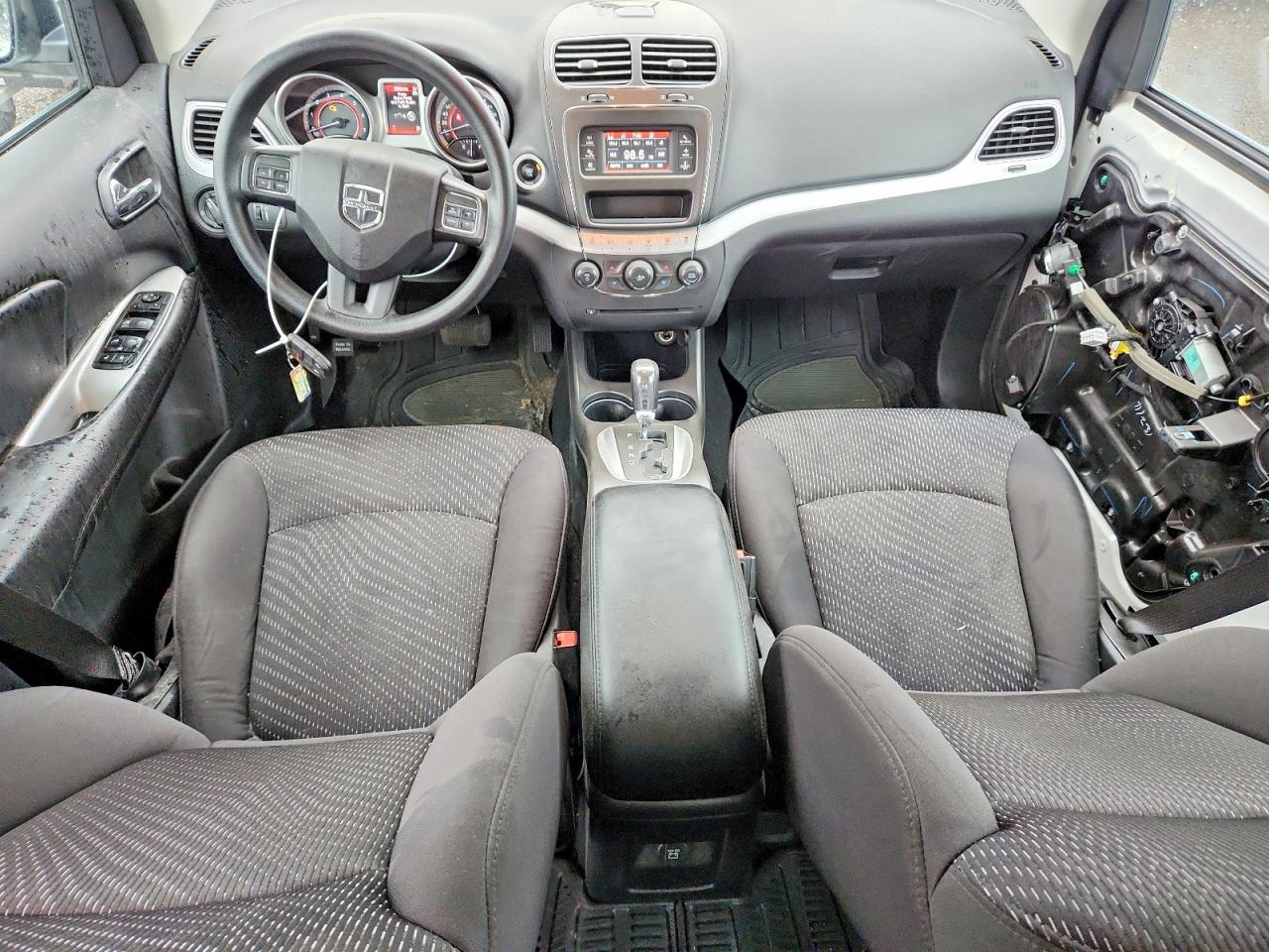 2014 Dodge Journey Se White vin: 3C4PDCAB3ET104562