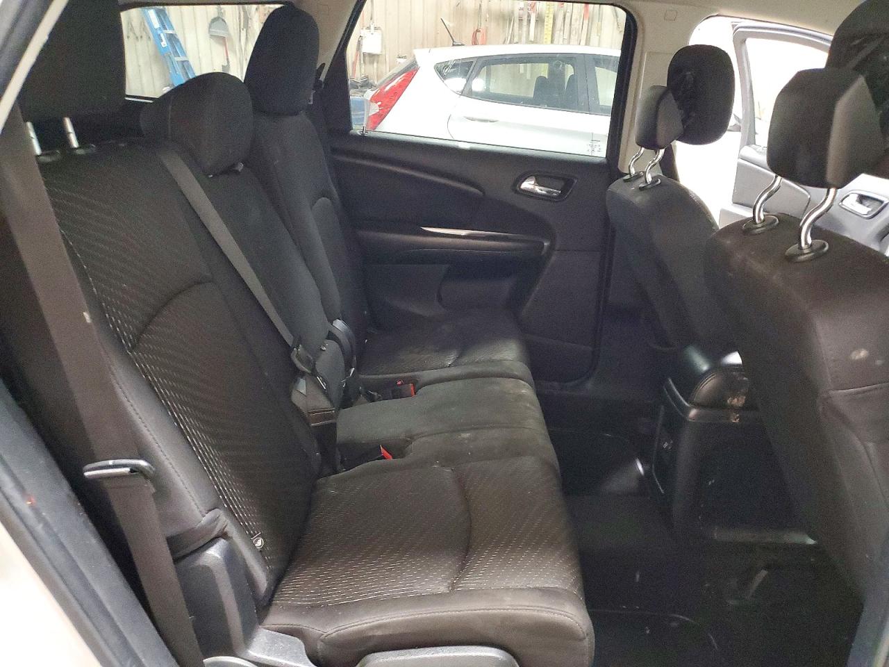 2014 Dodge Journey Se Серебряный vin: 3C4PDCAB3ET149825