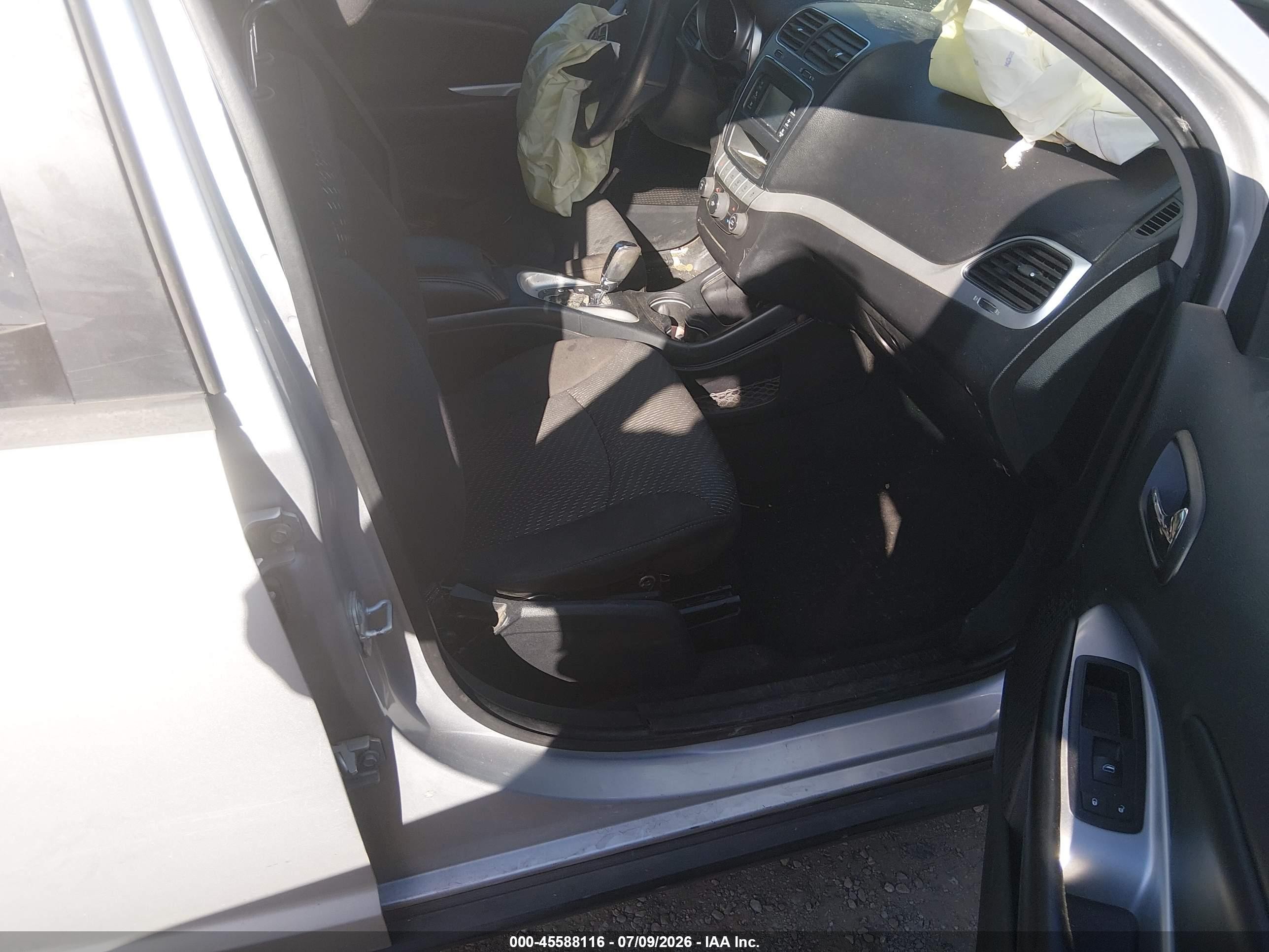 2014 Dodge Journey American Value Pkg Silver vin: 3C4PDCAB3ET217797