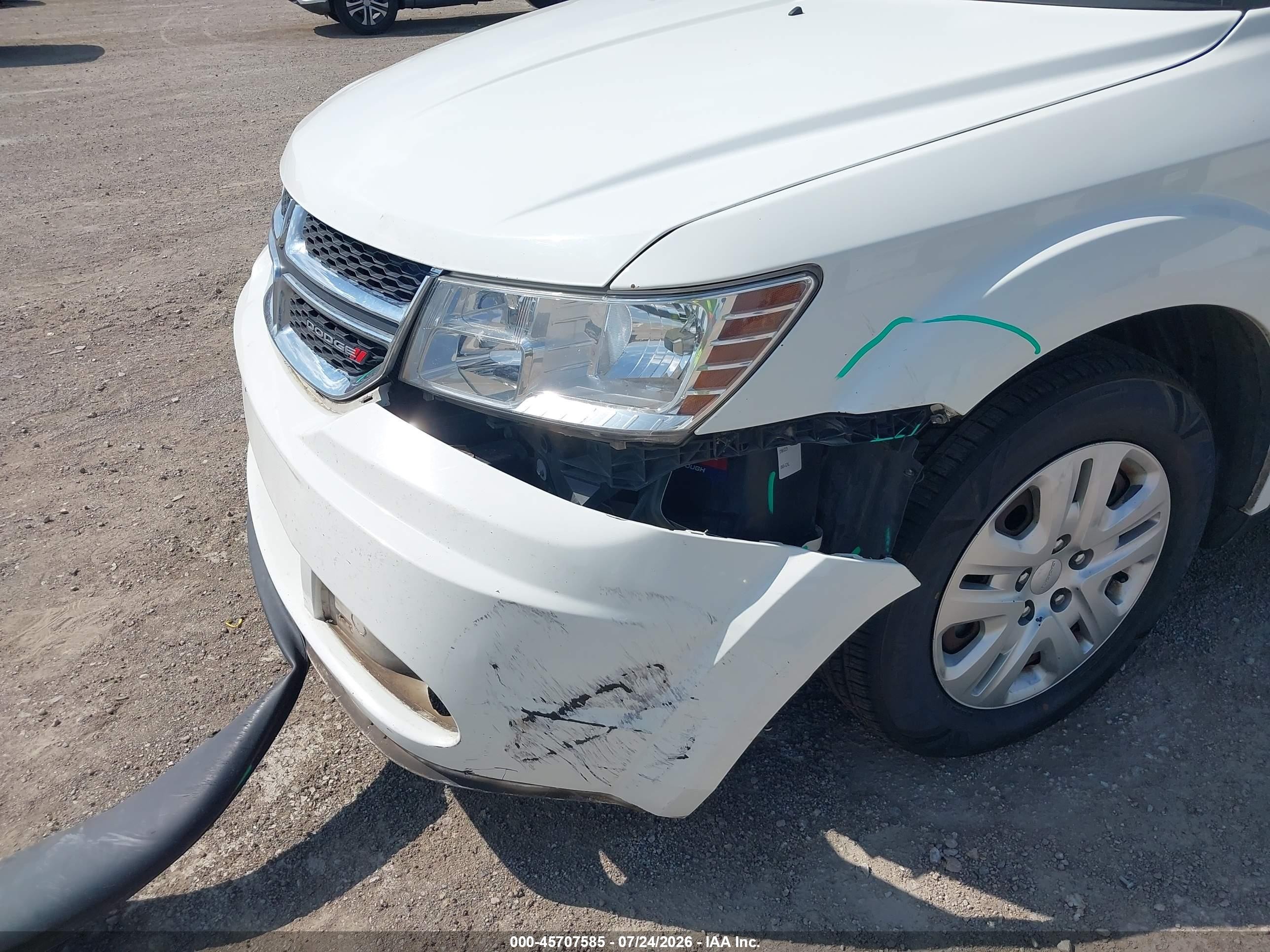 2015 Dodge Journey Se Белый vin: 3C4PDCAB3FT556772