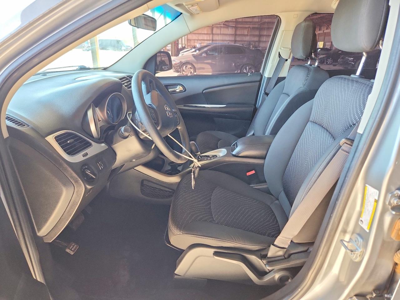 2015 Dodge Journey Se Silver vin: 3C4PDCAB3FT728444