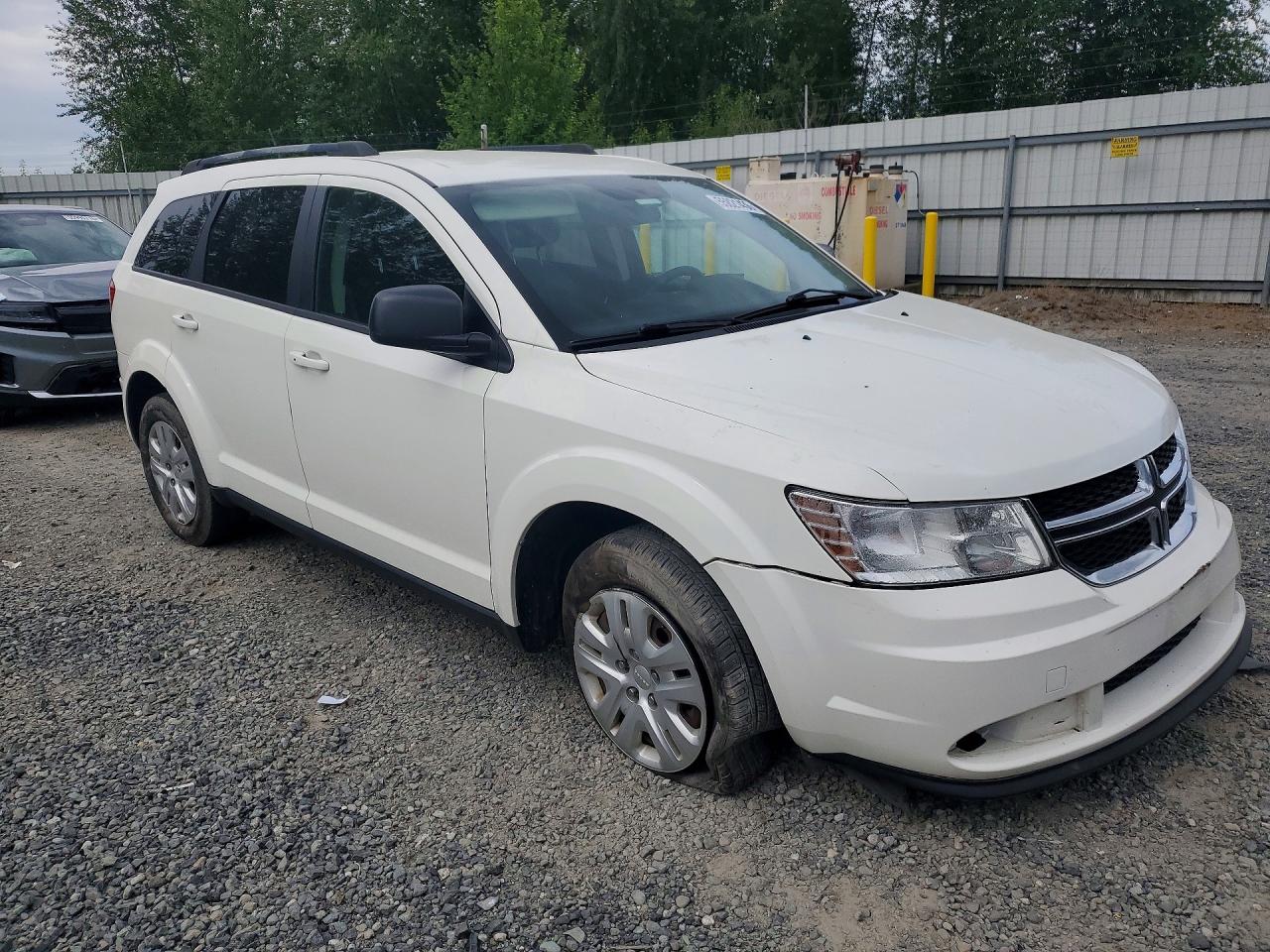 2017 Dodge Journey Se White vin: 3C4PDCAB3HT694685