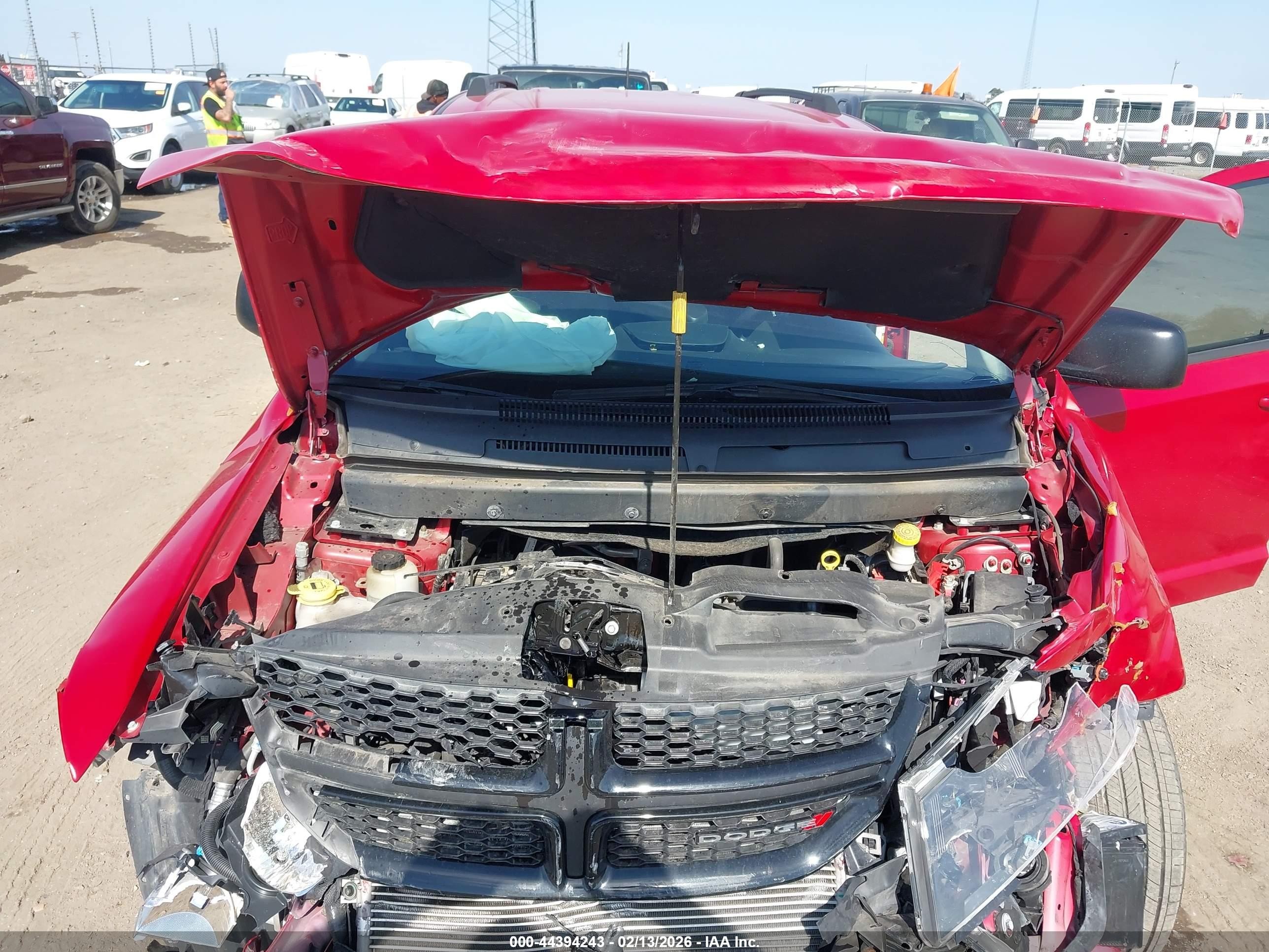 2018 Dodge Journey Se Красный vin: 3C4PDCAB3JT519021