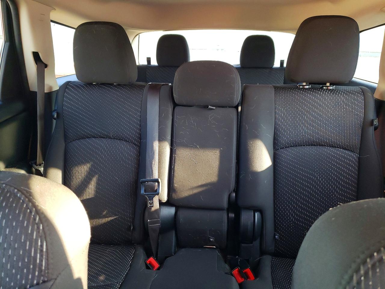 2019 Dodge Journey Se Белый vin: 3C4PDCAB3KT747165
