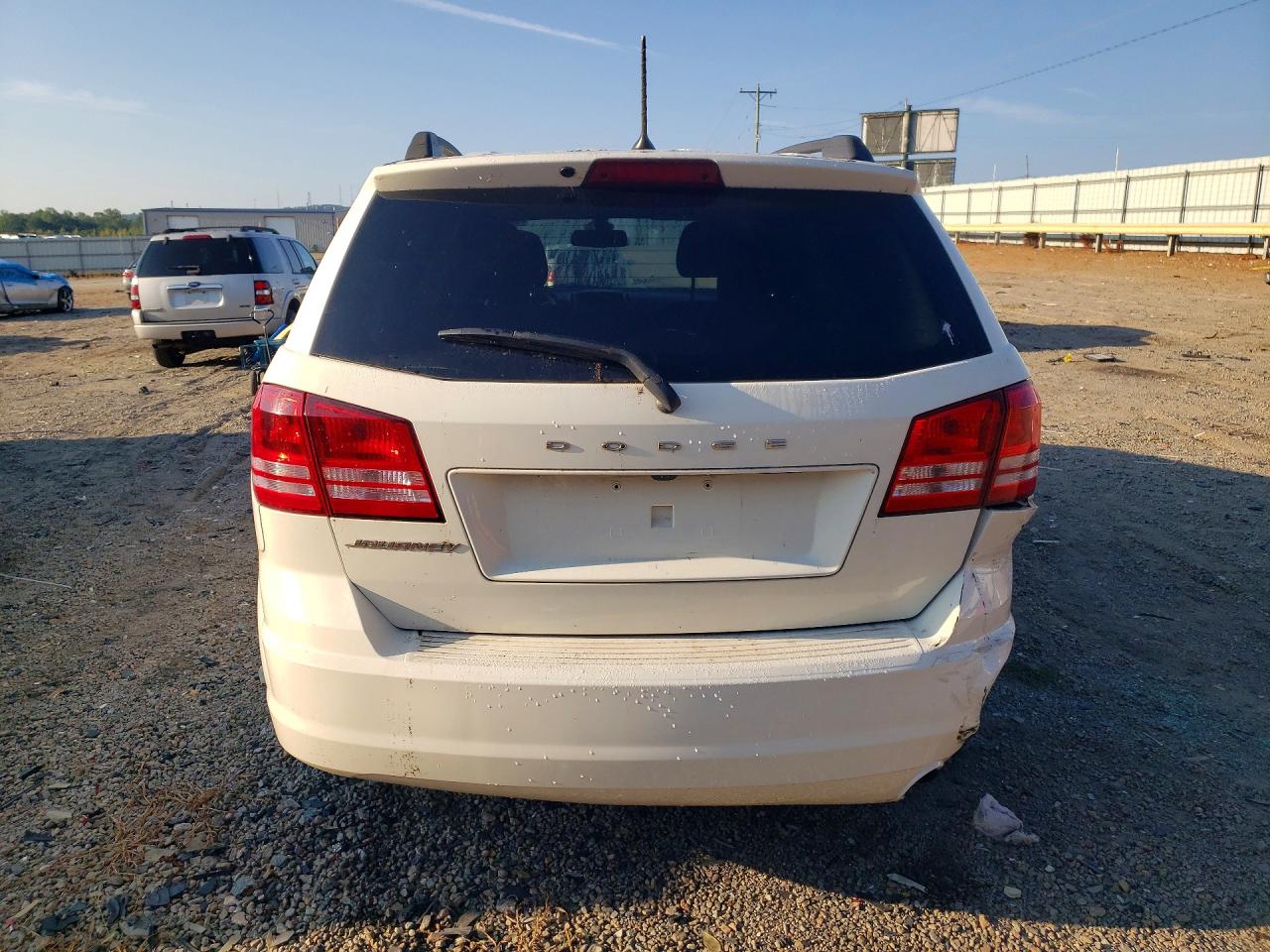 2019 Dodge Journey Se Белый vin: 3C4PDCAB3KT747165