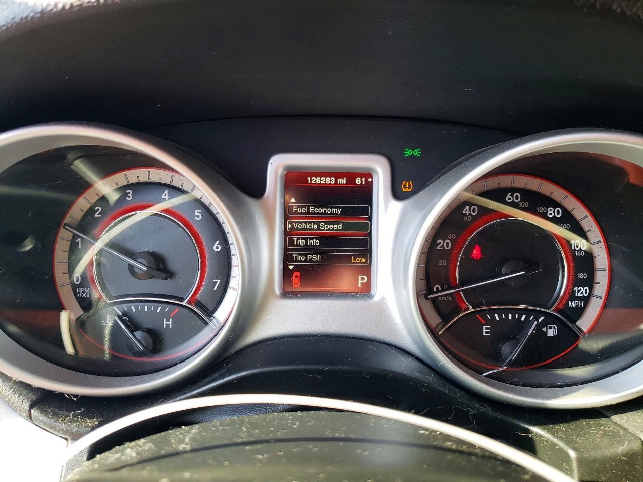 2019 Dodge Journey Se Белый vin: 3C4PDCAB3KT747165