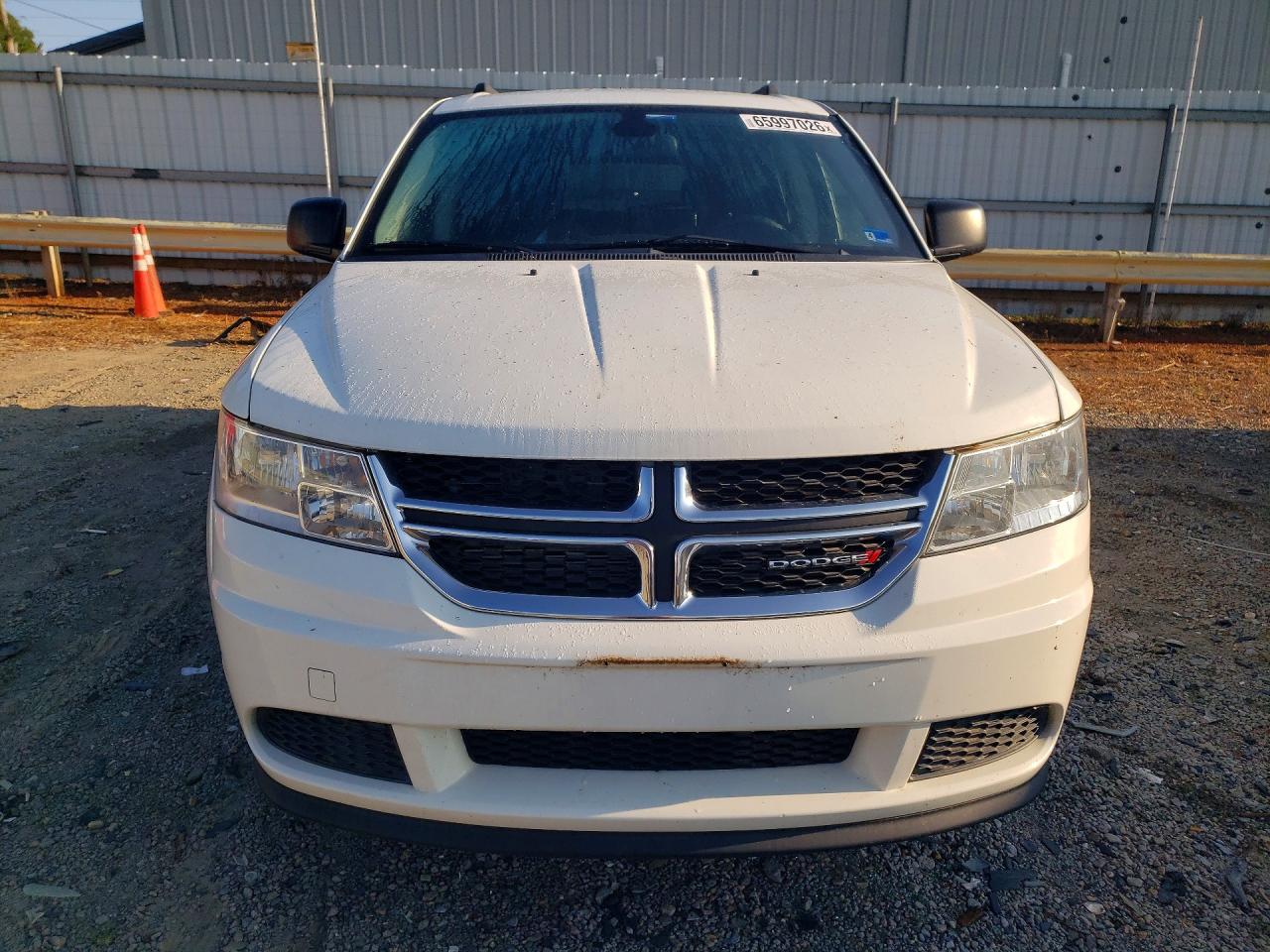 2019 Dodge Journey Se Белый vin: 3C4PDCAB3KT747165