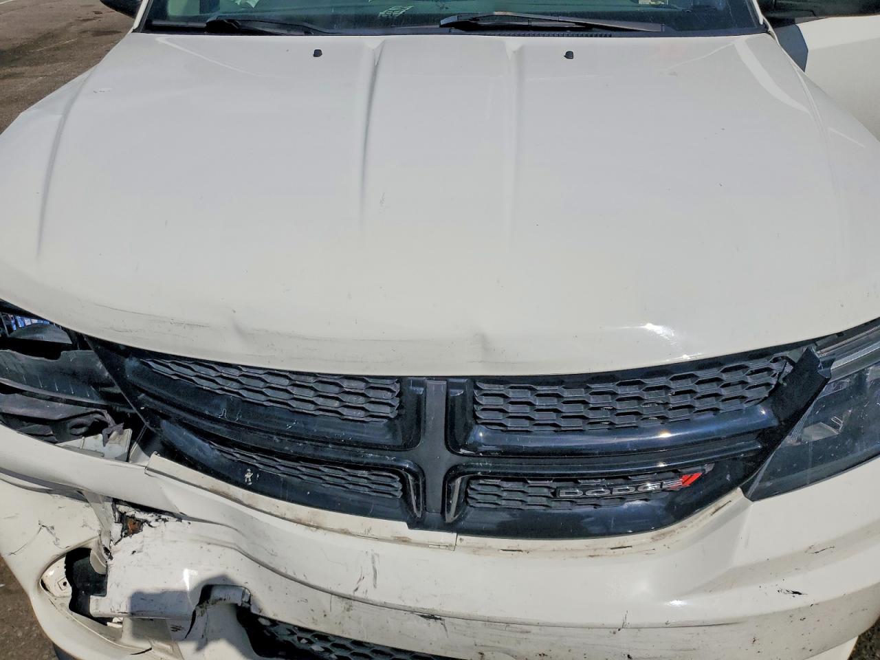 2020 Dodge Journey Se White vin: 3C4PDCAB3LT278581