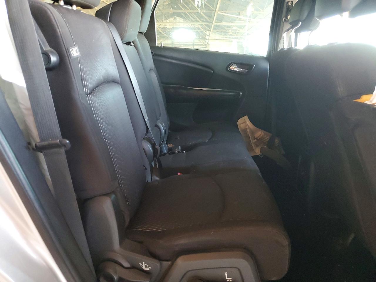 2014 Dodge Journey Se Silver vin: 3C4PDCAB4ET101458