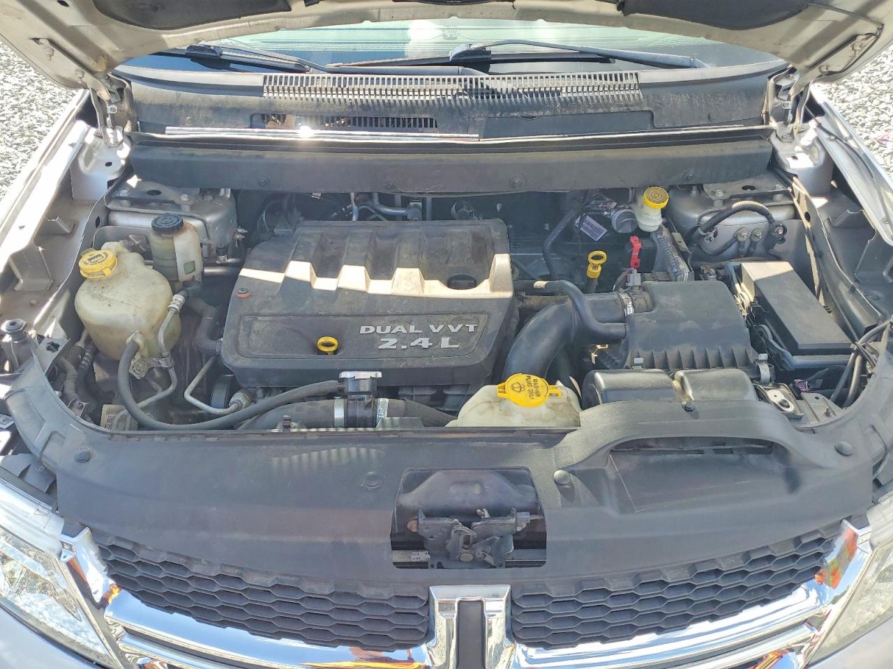 2014 Dodge Journey Se Silver vin: 3C4PDCAB4ET163913