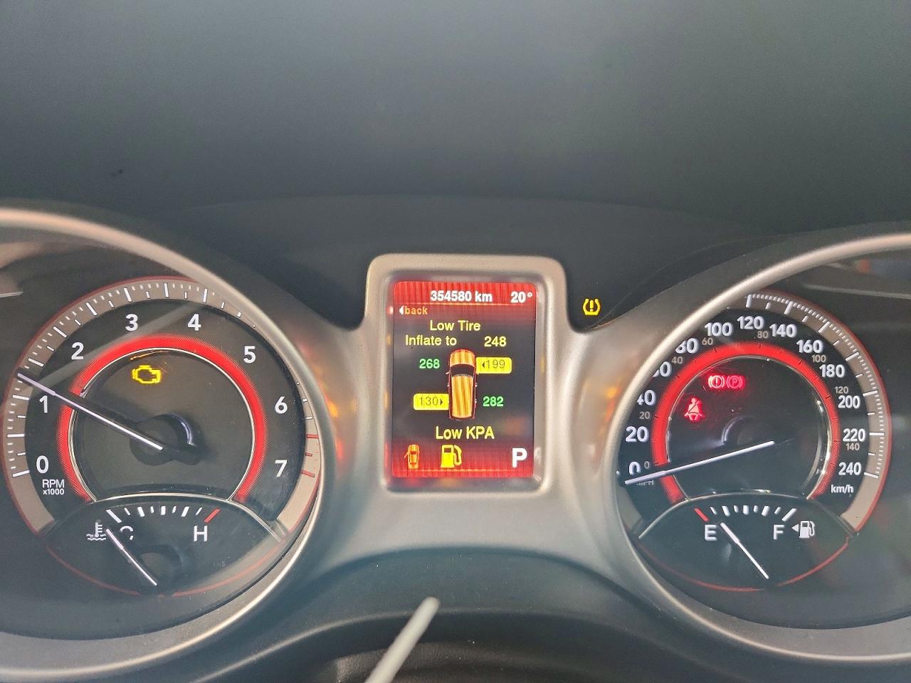 2014 Dodge Journey Se White vin: 3C4PDCAB4ET174667
