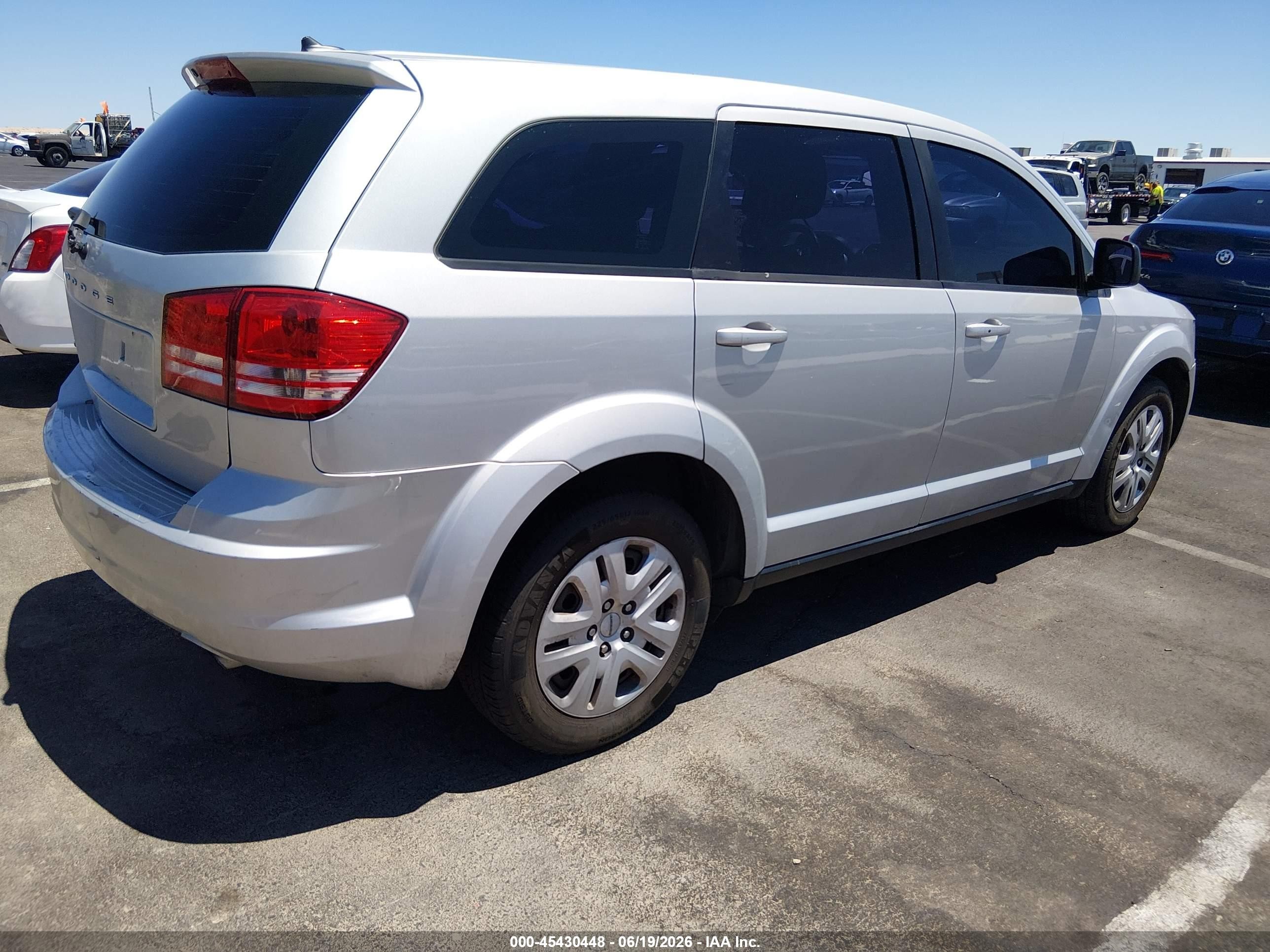2014 Dodge Journey American Value Pkg Серебряный vin: 3C4PDCAB4ET238660