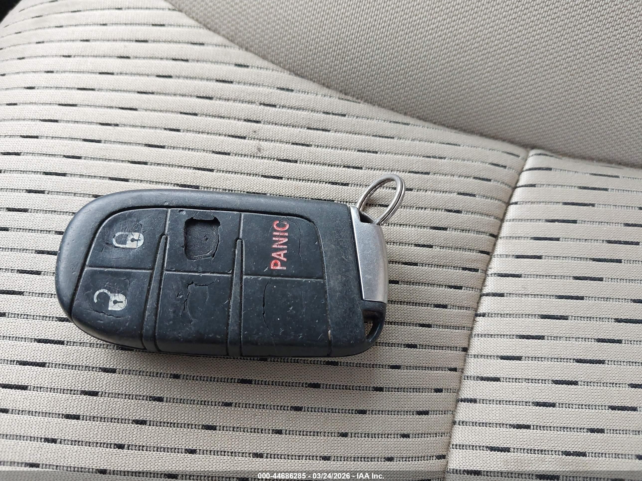 2015 Dodge Journey Se Red vin: 3C4PDCAB4FT620043