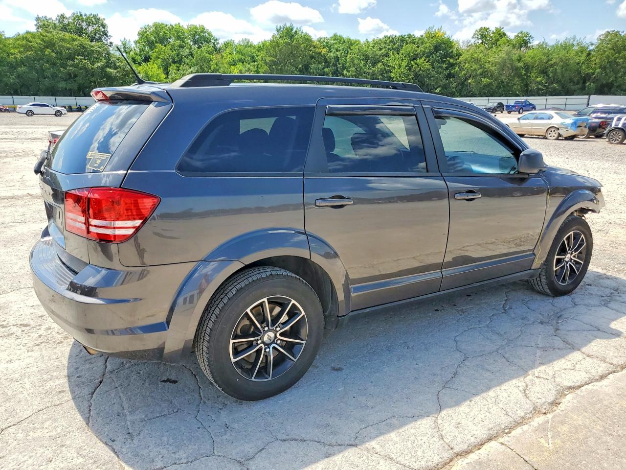 2018 Dodge Journey Se Charcoal vin: 3C4PDCAB4JT385300