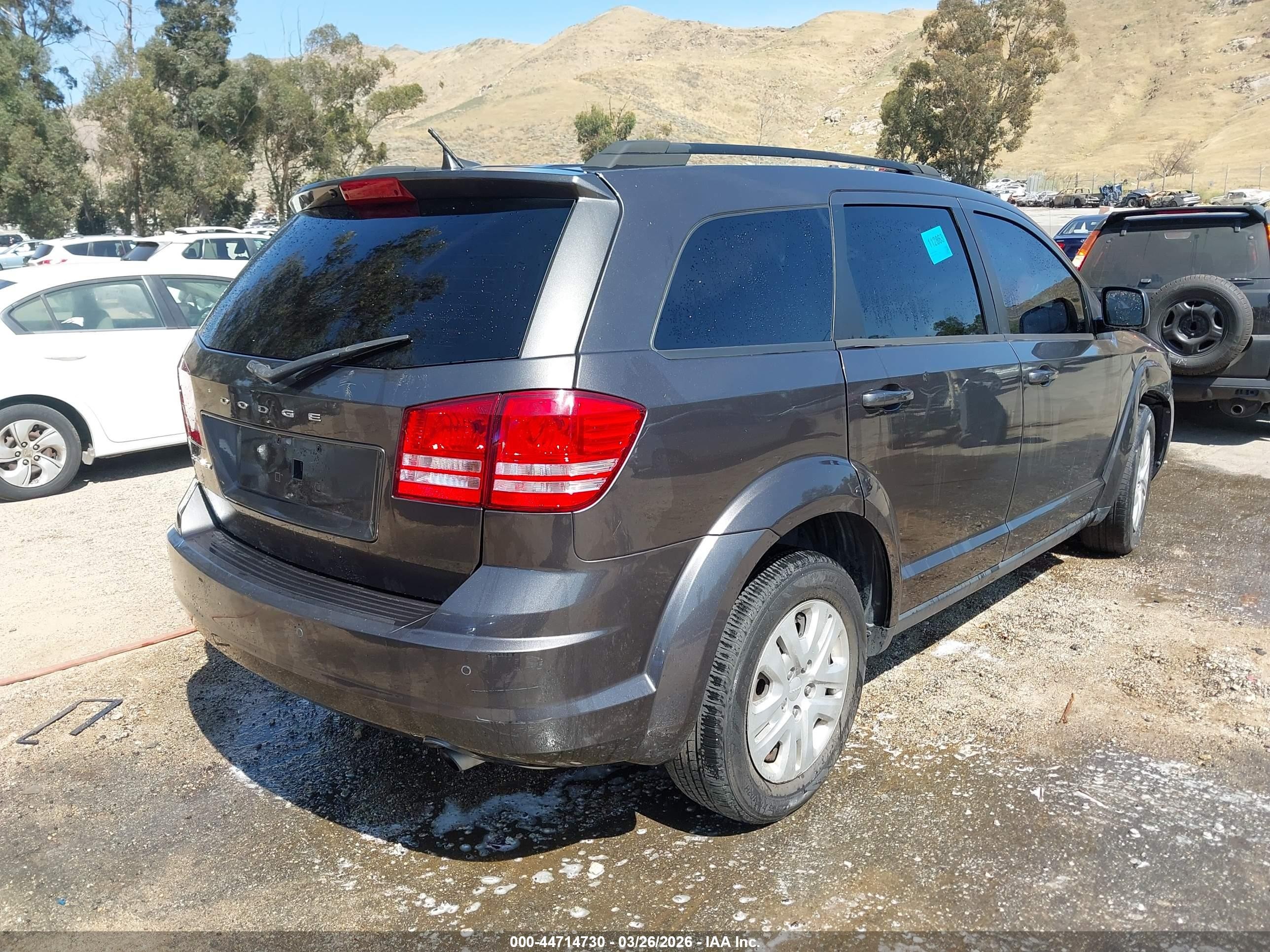 2020 Dodge Journey Se Value Gray vin: 3C4PDCAB4LT270778