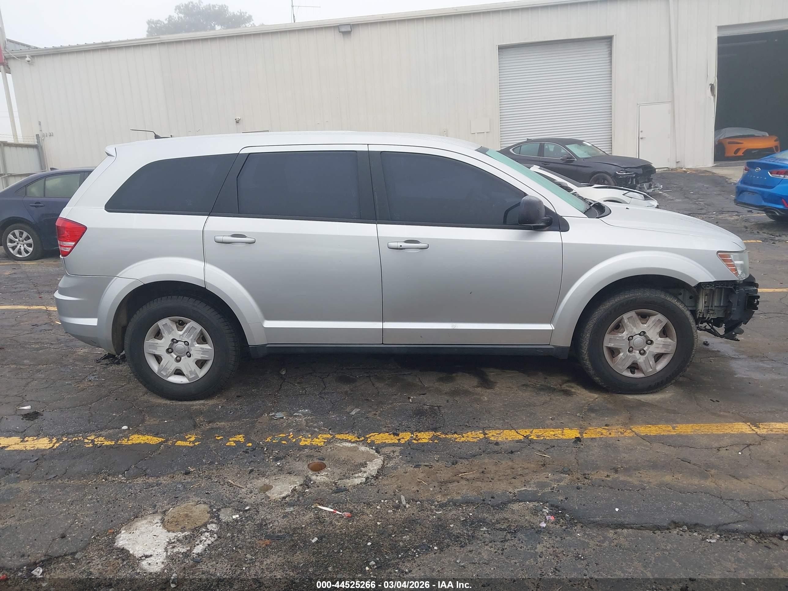 2012 Dodge Journey Se/avp Silver vin: 3C4PDCAB5CT204210