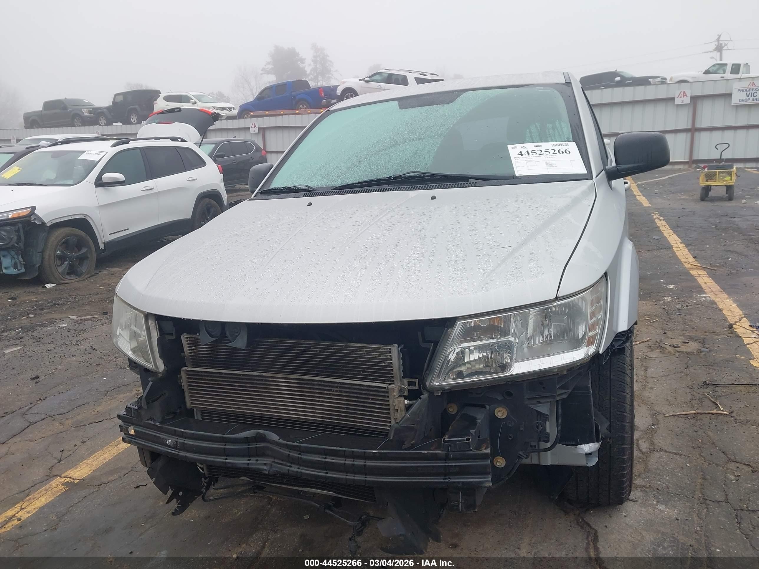 2012 Dodge Journey Se/avp Silver vin: 3C4PDCAB5CT204210
