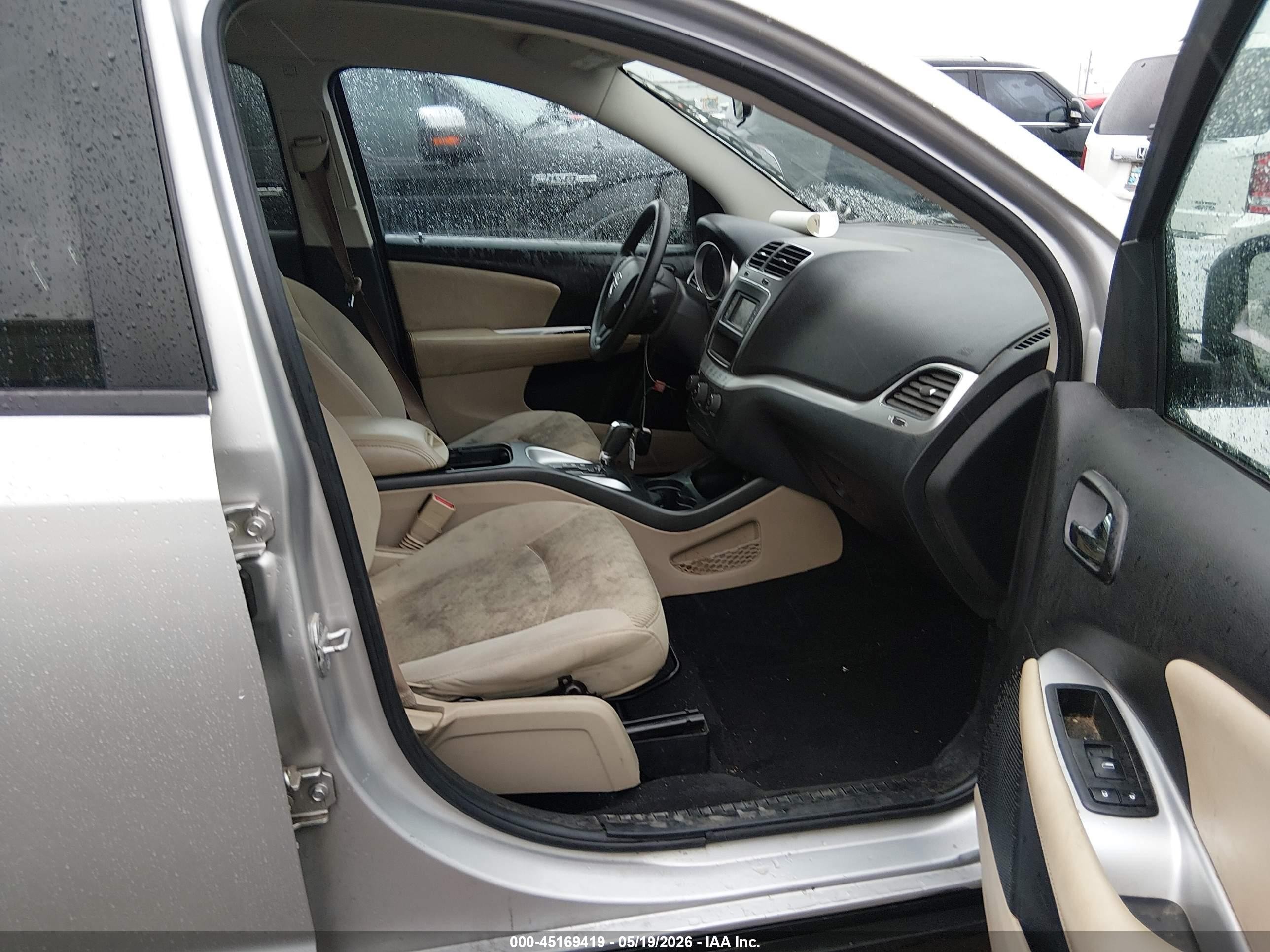 2012 Dodge Journey Se/avp Silver vin: 3C4PDCAB5CT362420