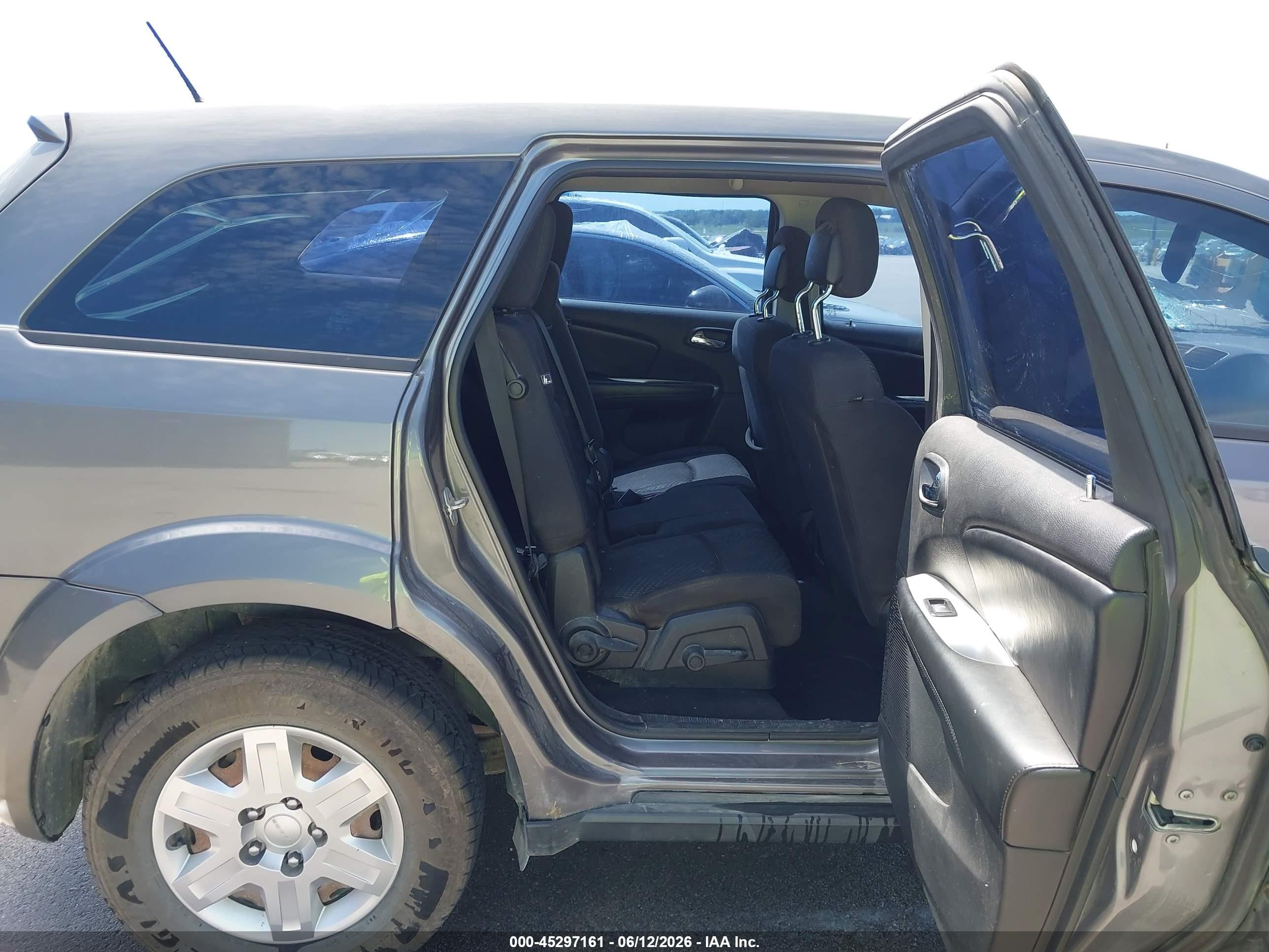 2012 Dodge Journey Se/avp Gray vin: 3C4PDCAB5CT390413