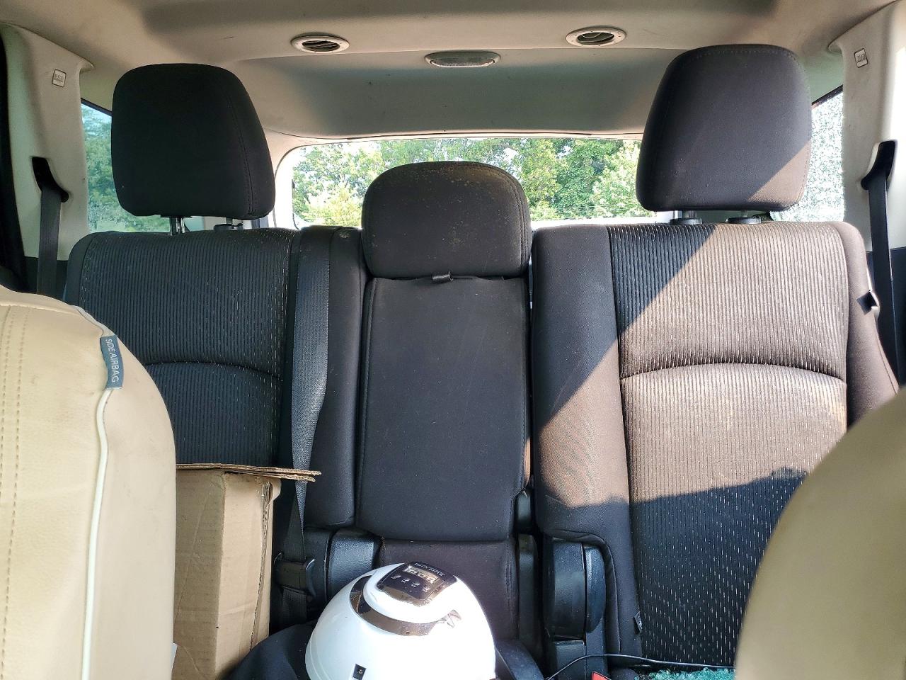2014 Dodge Journey Se Silver vin: 3C4PDCAB5ET100898