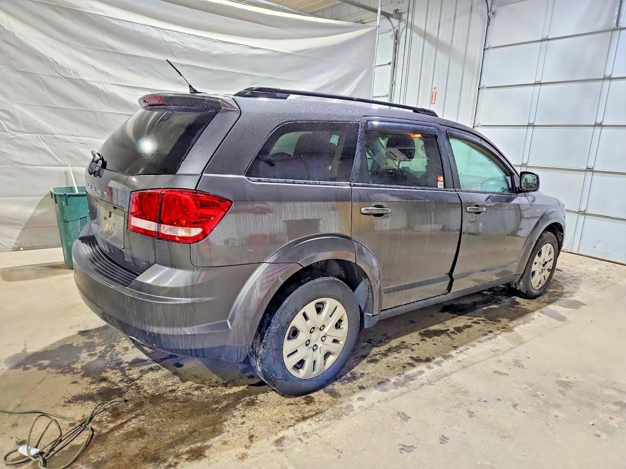 2015 Dodge Journey Se Серый vin: 3C4PDCAB5FT553520