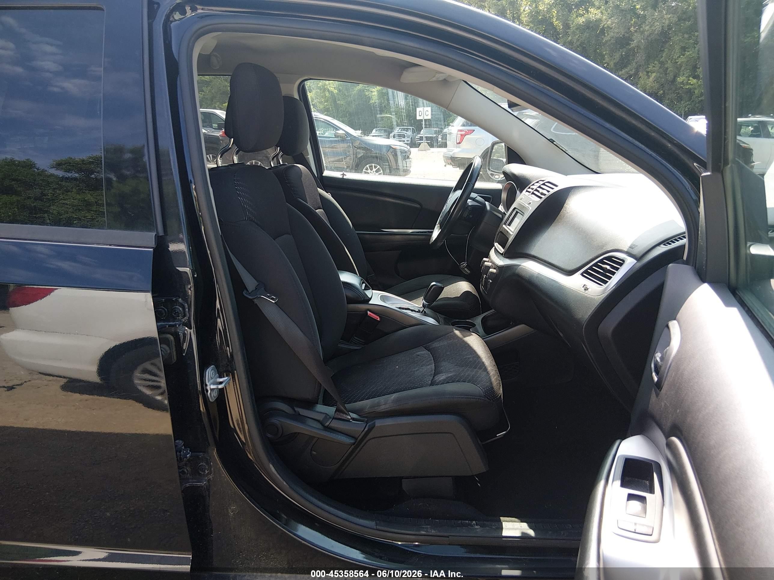 2017 Dodge Journey Se Черный vin: 3C4PDCAB5HT695630