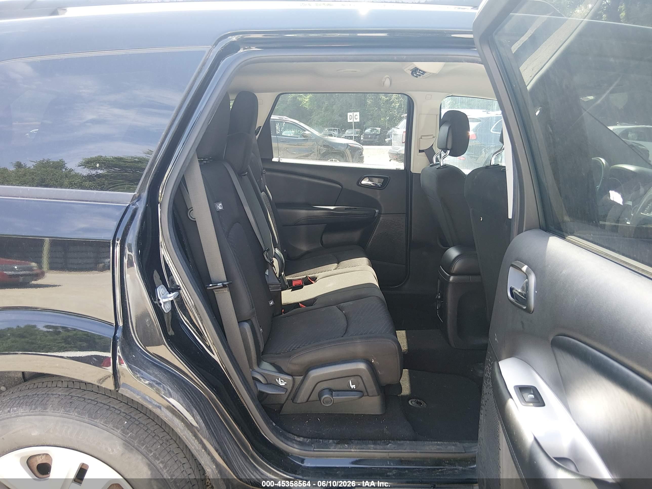 2017 Dodge Journey Se Черный vin: 3C4PDCAB5HT695630