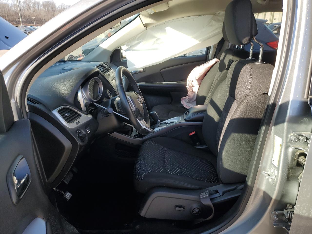 2020 Dodge Journey Se   Silver vin: 3C4PDCAB5LT269333