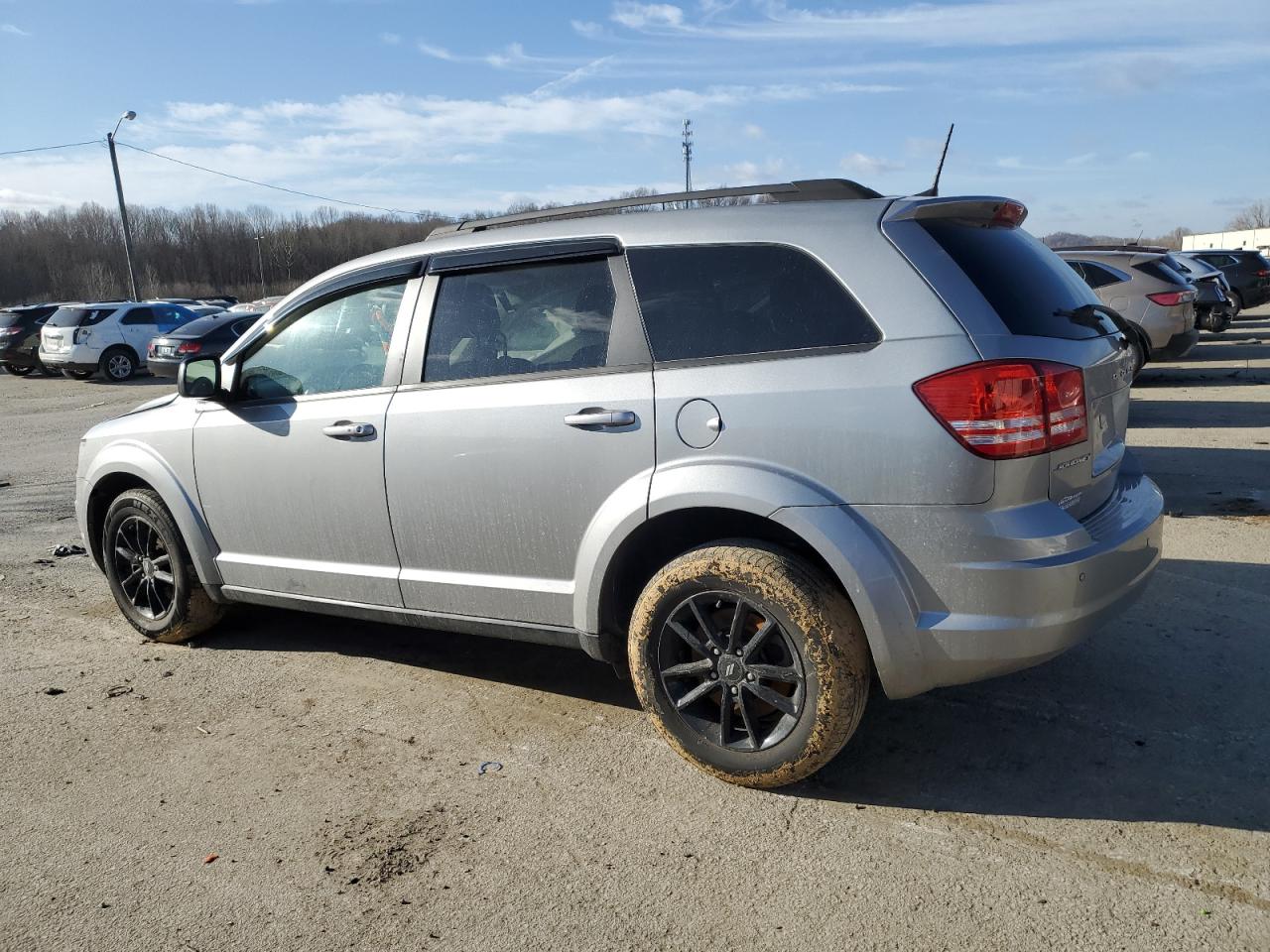 2020 Dodge Journey Se   Silver vin: 3C4PDCAB5LT269333